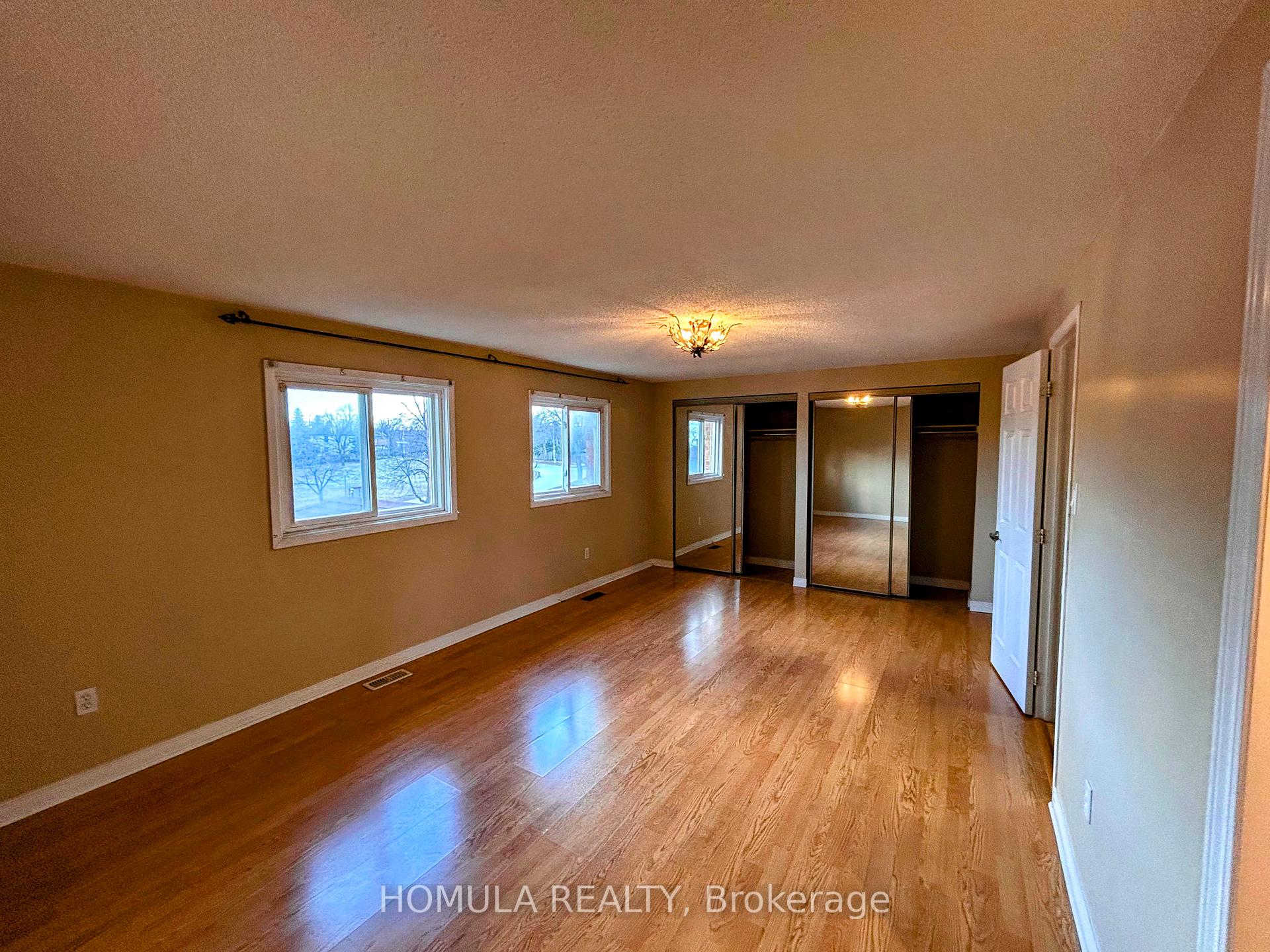 Photo 16 of 136 Campbell Avenue, Vaughan, Crestwood-Springfarm-Yorkhill — HOMEH
