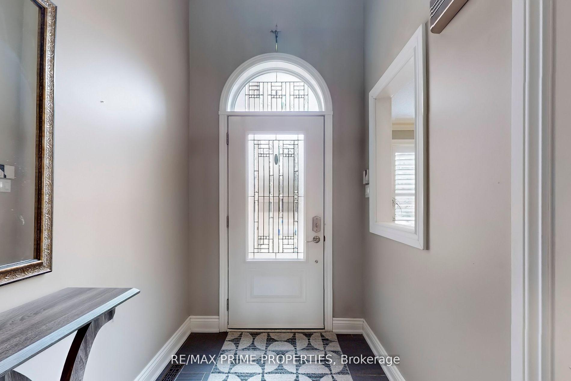 Photo 4 of 32 Kennett Drive, Whitby, Lynde Creek — HOMEH