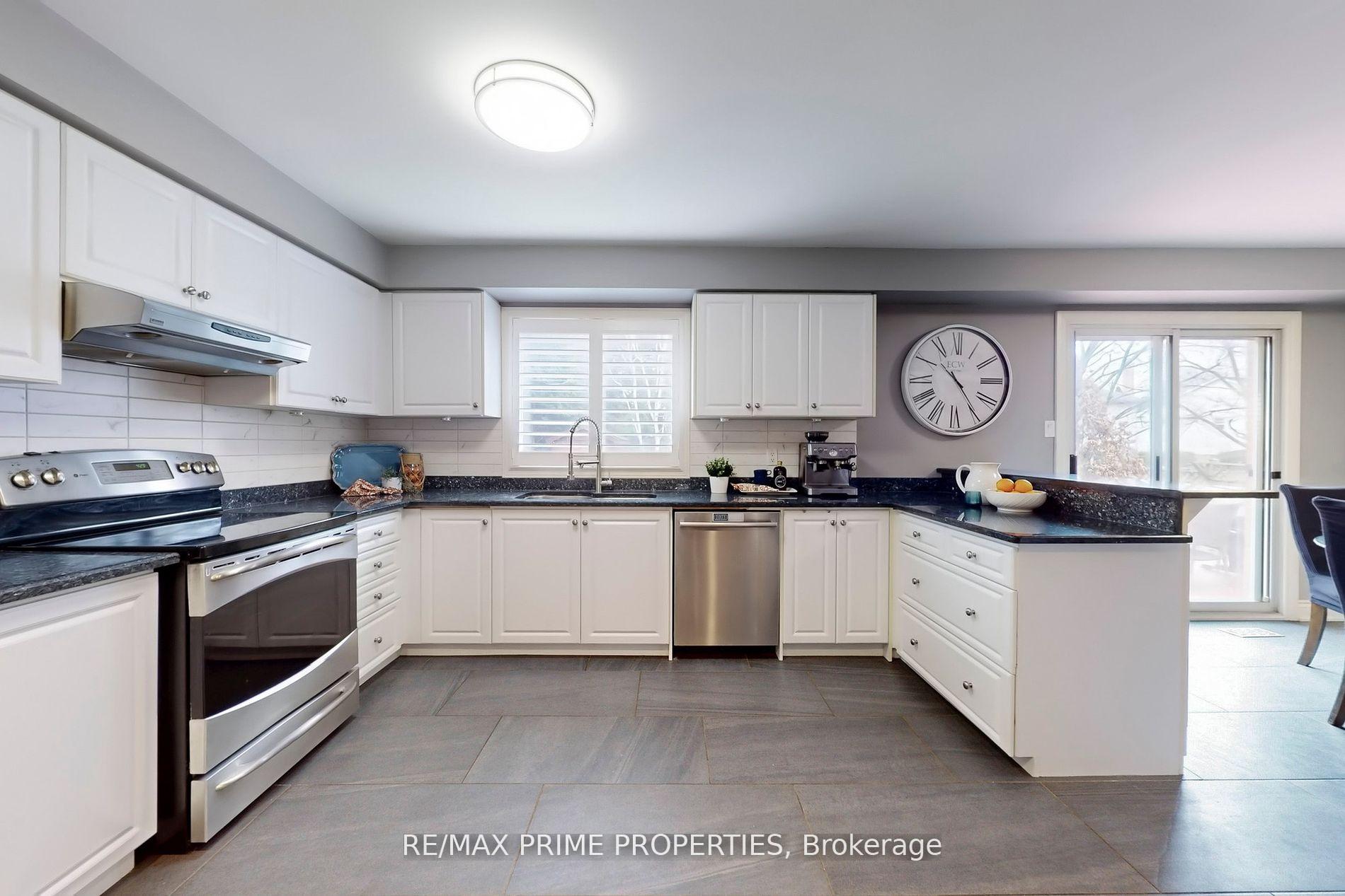 Photo 10 of 32 Kennett Drive, Whitby, Lynde Creek — HOMEH