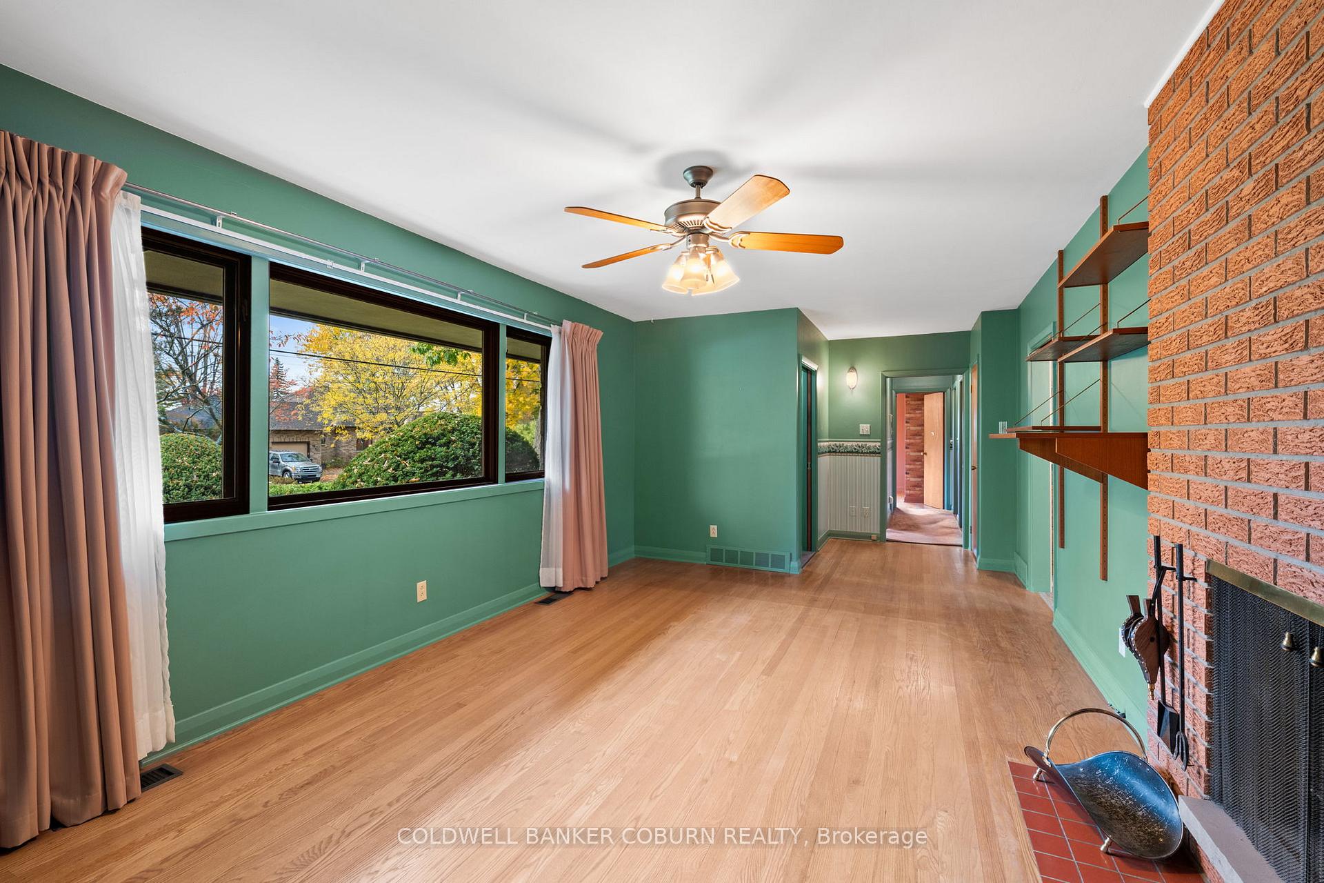 Photo 28 of 53 Eisenhower Crescent, Ottawa, Barrhaven - Hearts Desire — HOMEH