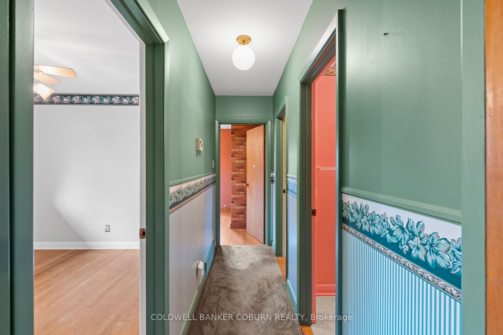 Photo 16 of 53 Eisenhower Crescent, Ottawa, Barrhaven - Hearts Desire — HOMEH