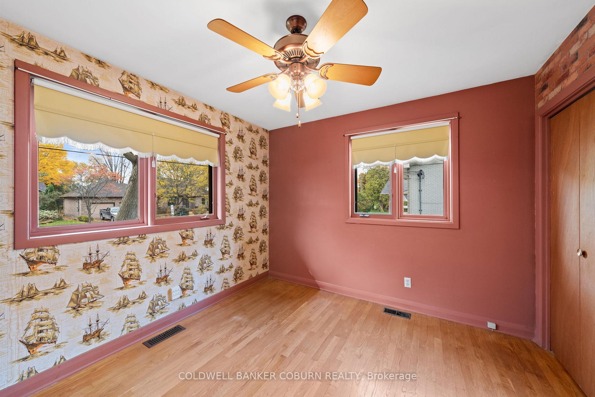 Photo 24 of 53 Eisenhower Crescent, Ottawa, Barrhaven - Hearts Desire — HOMEH