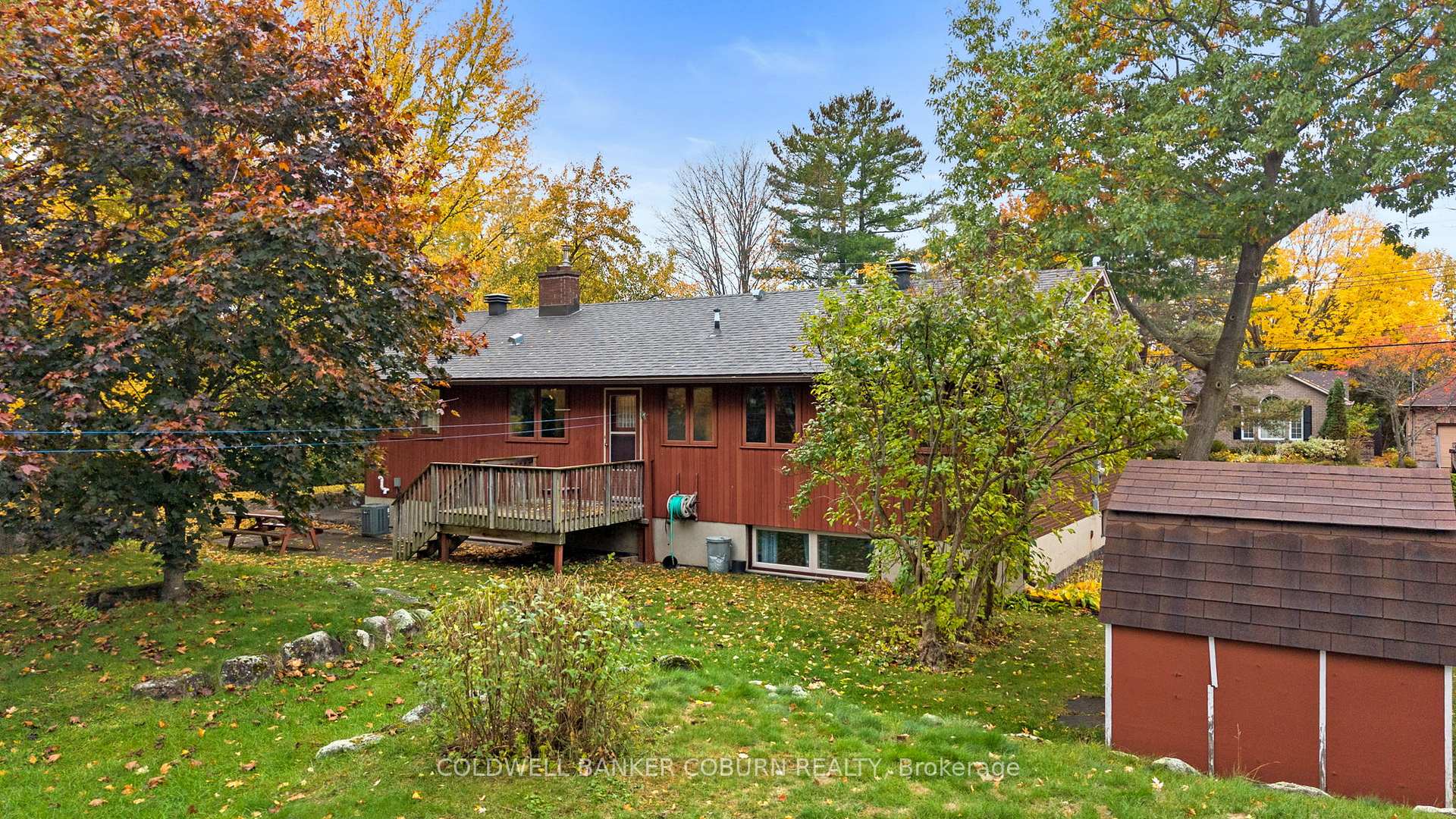 Photo 33 of 53 Eisenhower Crescent, Ottawa, Barrhaven - Hearts Desire — HOMEH