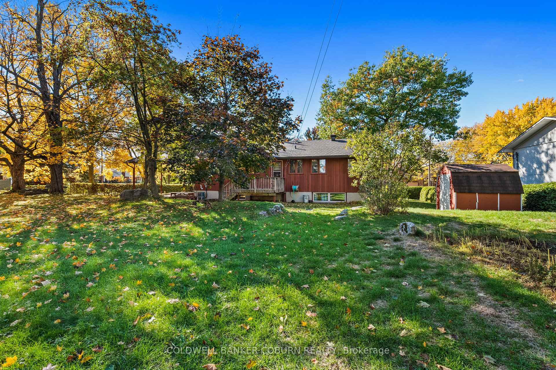 Photo 32 of 53 Eisenhower Crescent, Ottawa, Barrhaven - Hearts Desire — HOMEH
