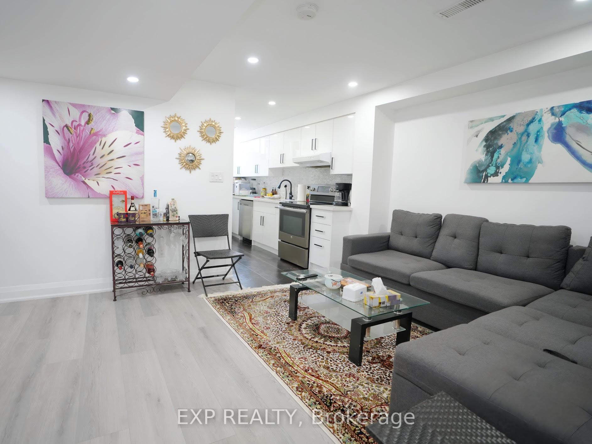 Photo 27 of 16 Coranto Way, Vaughan, Vellore Village — HOMEH