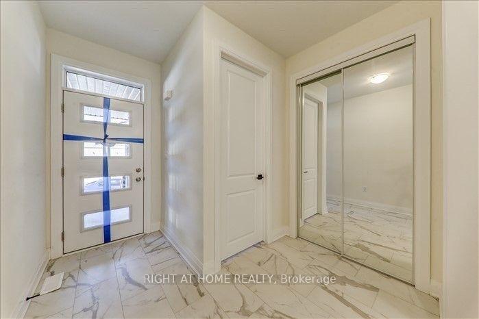 Photo 4 of 1407 Longspur Trail N, Pickering, Rural Pickering — HOMEH