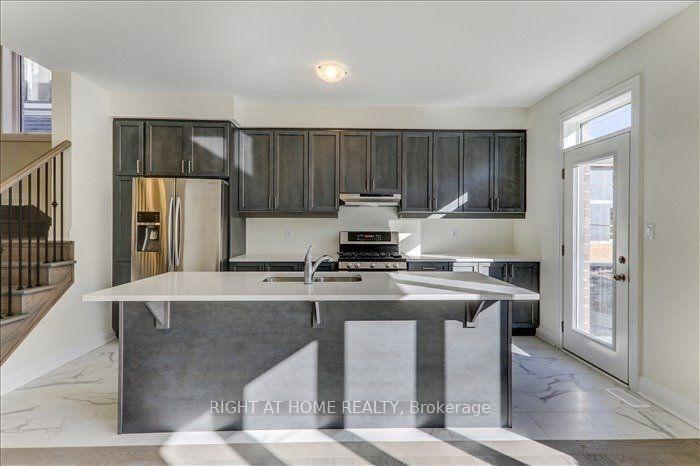 Photo 16 of 1407 Longspur Trail N, Pickering, Rural Pickering — HOMEH
