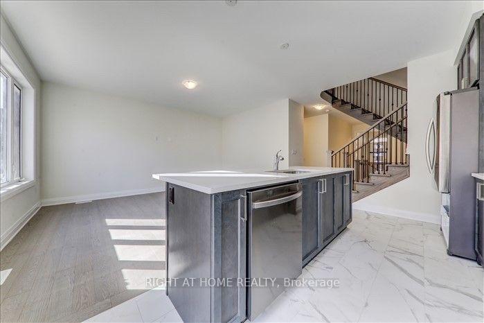 Photo 18 of 1407 Longspur Trail N, Pickering, Rural Pickering — HOMEH