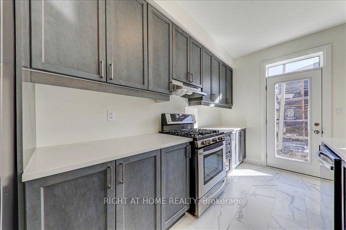 Photo 19 of 1407 Longspur Trail N, Pickering, Rural Pickering — HOMEH