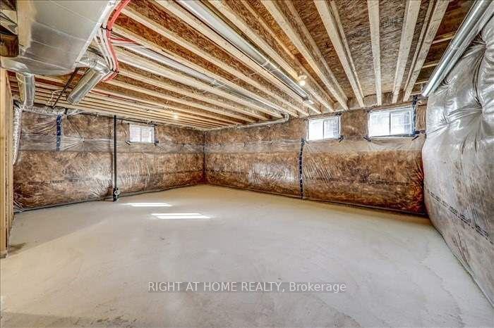 Photo 33 of 1407 Longspur Trail N, Pickering, Rural Pickering — HOMEH