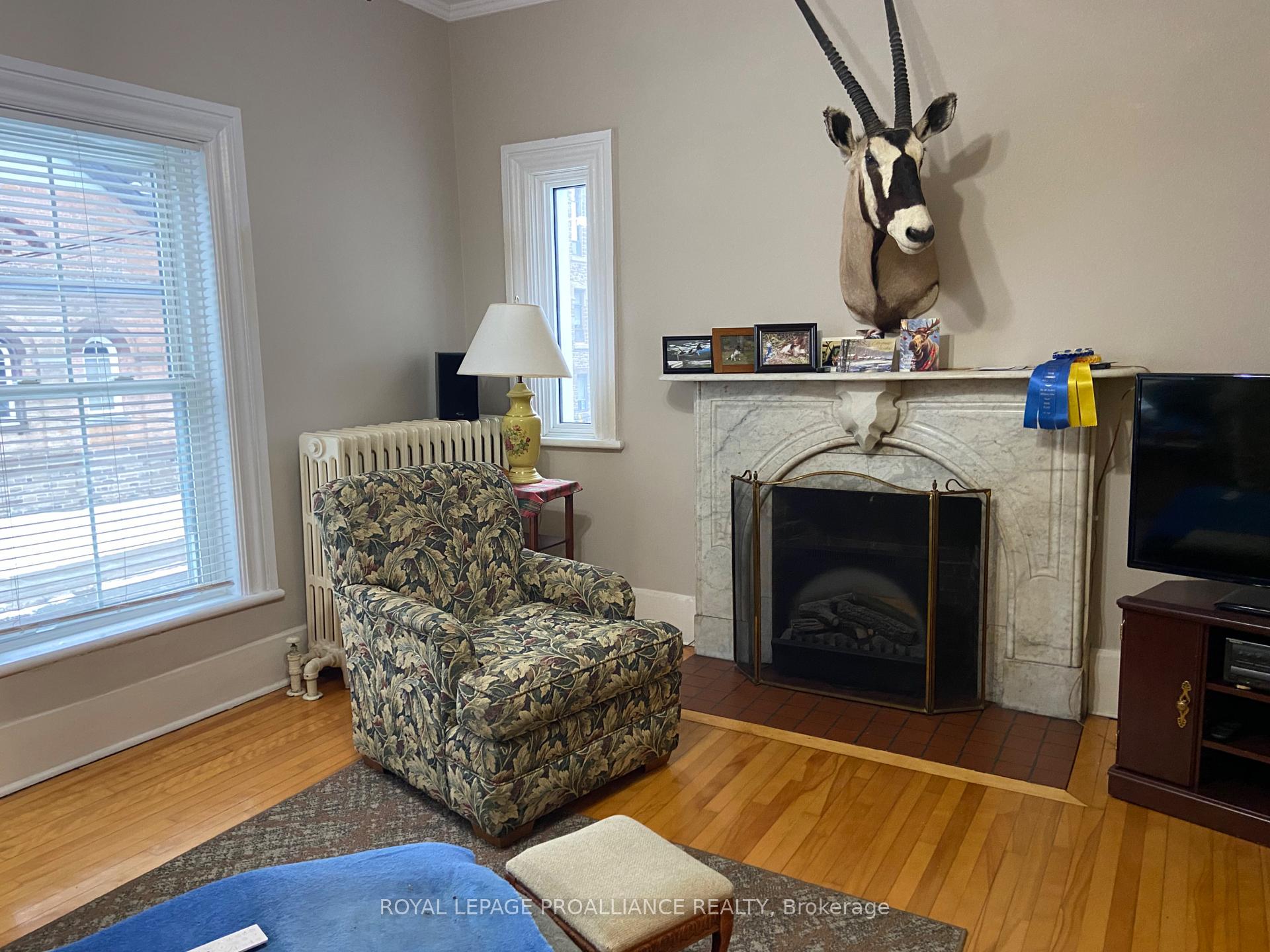 Photo 6 of 16 William Street, Brockville — HOMEH