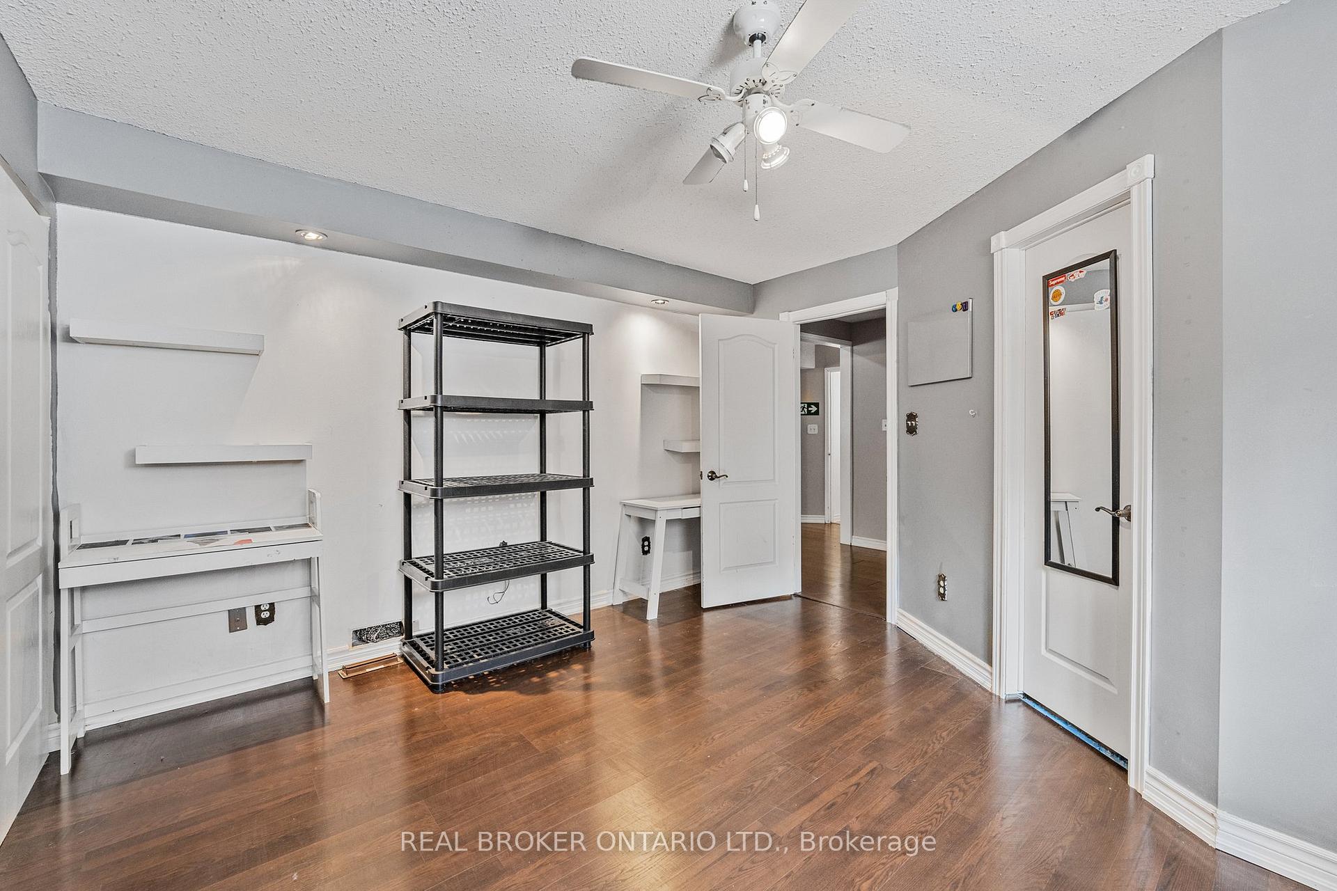 Photo 32 of 22 Dykstra Drive, Barrie, Holly — HOMEH
