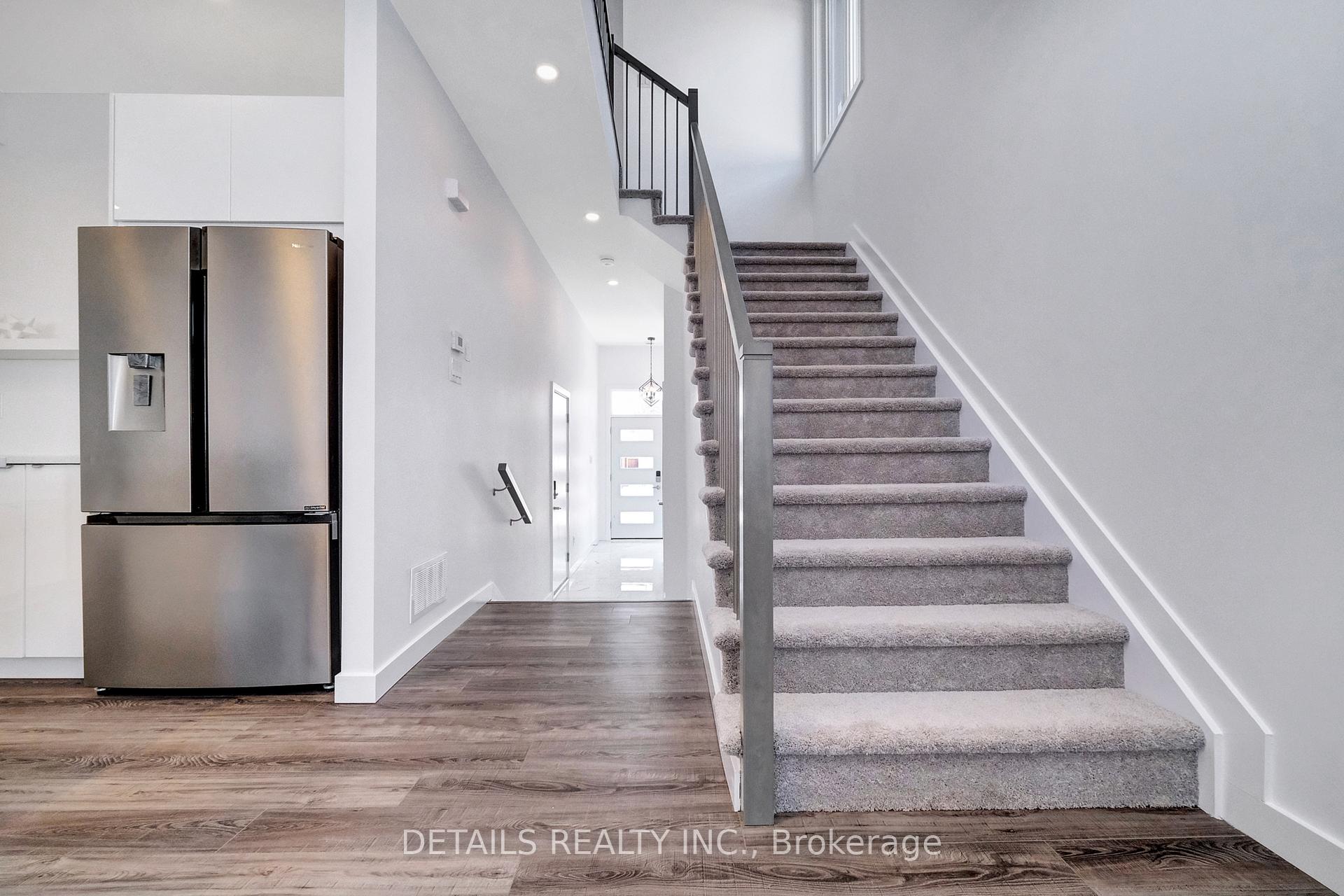Photo 2 of Unit A, 842 Dundee Avenue, Ottawa, Queensway Terrace North — HOMEH