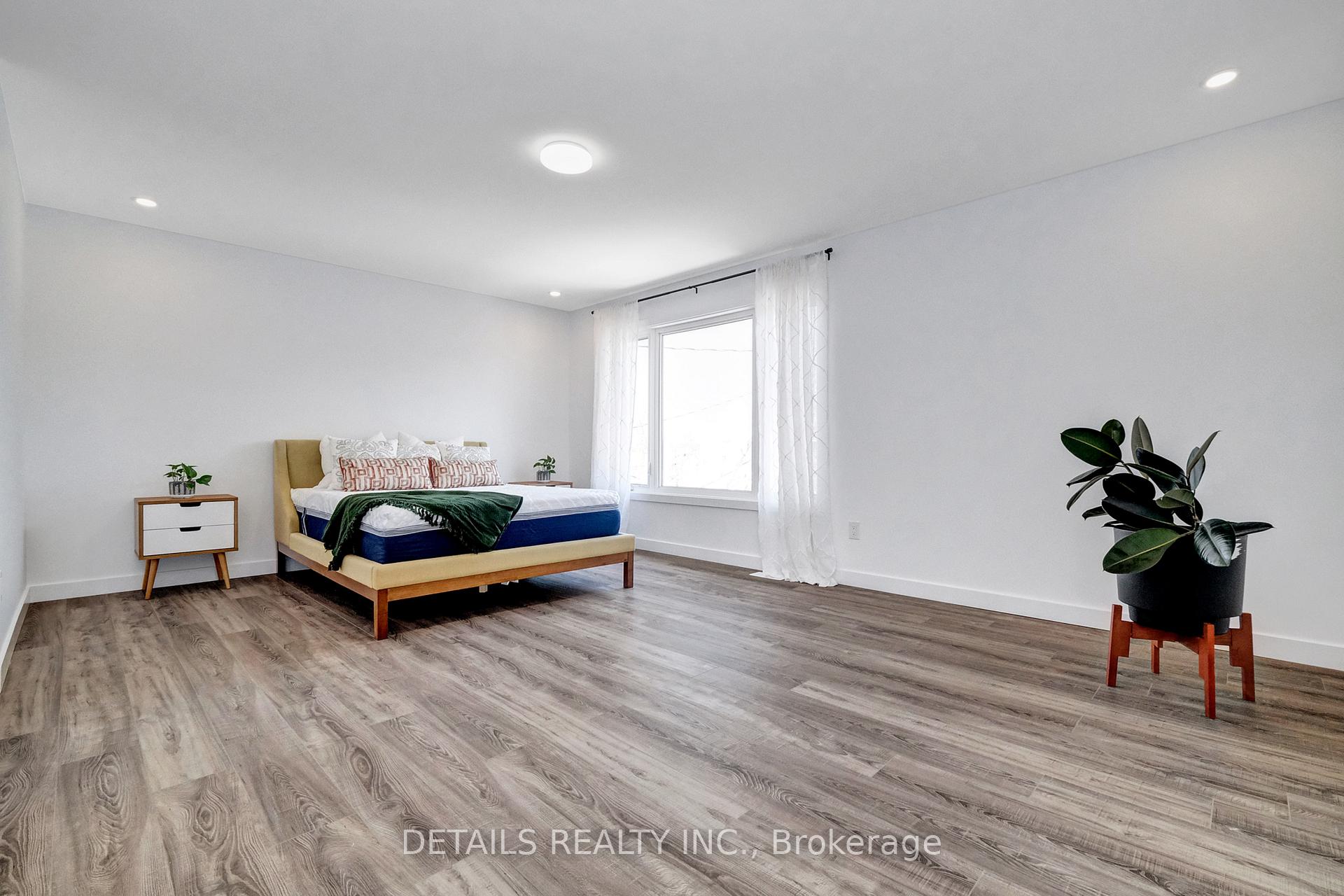 Photo 8 of Unit A, 842 Dundee Avenue, Ottawa, Queensway Terrace North — HOMEH