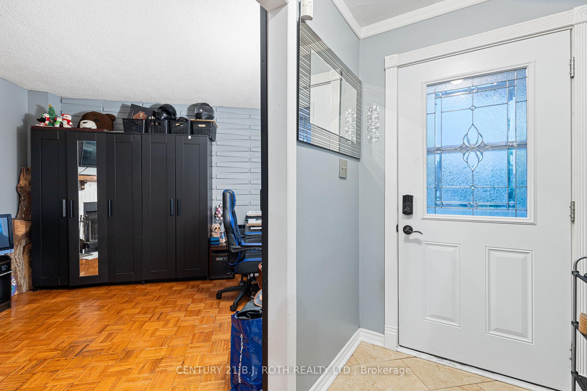Photo 11 of 1885 Bainbridge Drive, Pickering, Village East — HOMEH