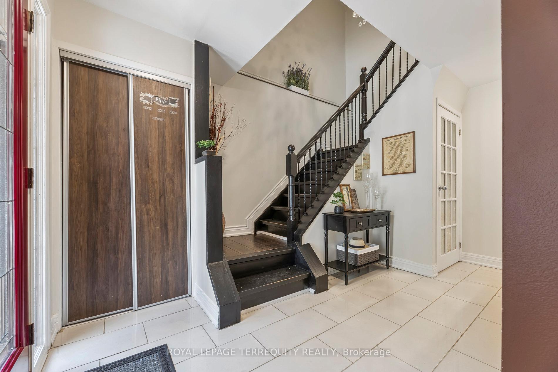 Photo 6 of 44 Harman Drive, Ajax, Central — HOMEH