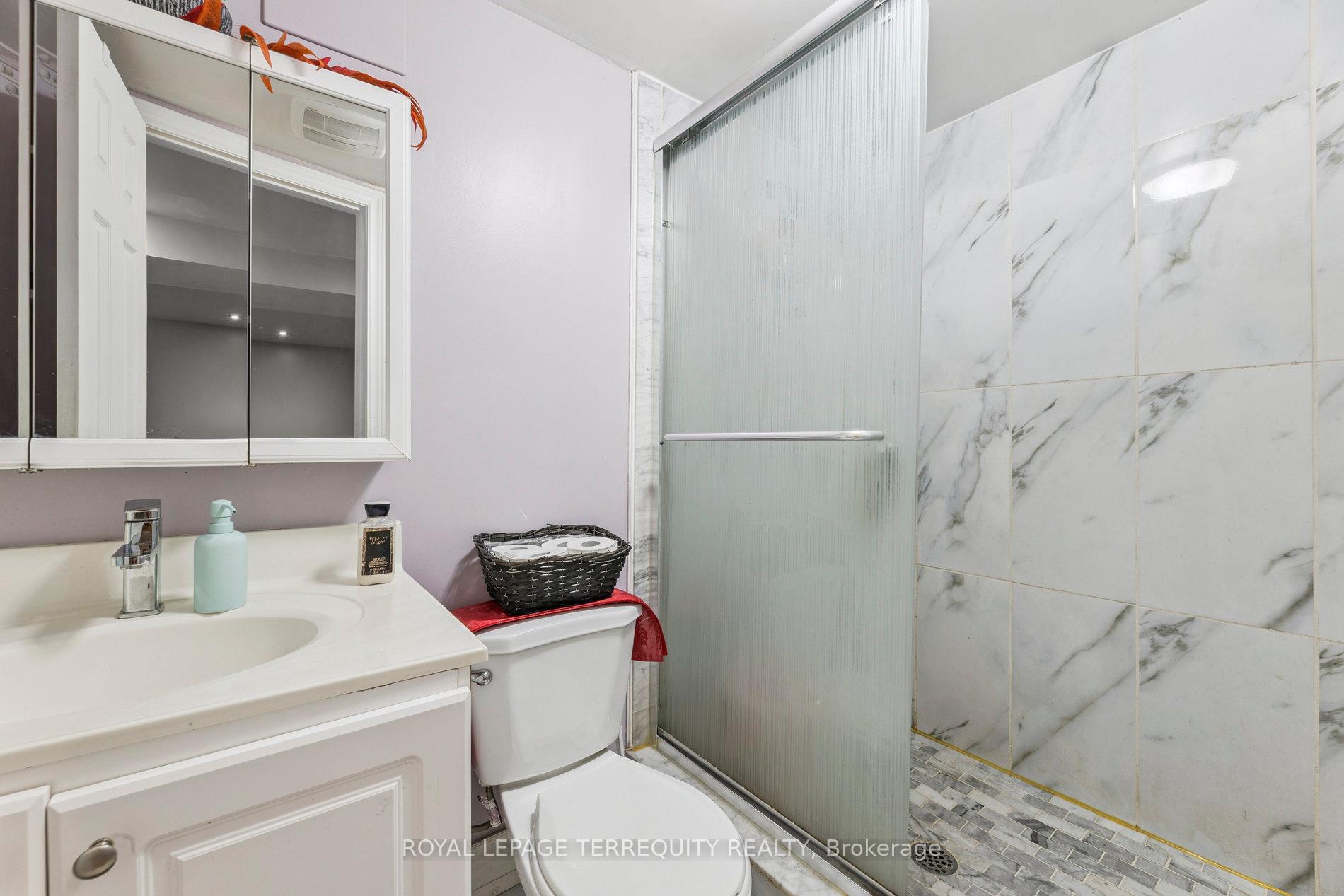 Photo 25 of 44 Harman Drive, Ajax, Central — HOMEH