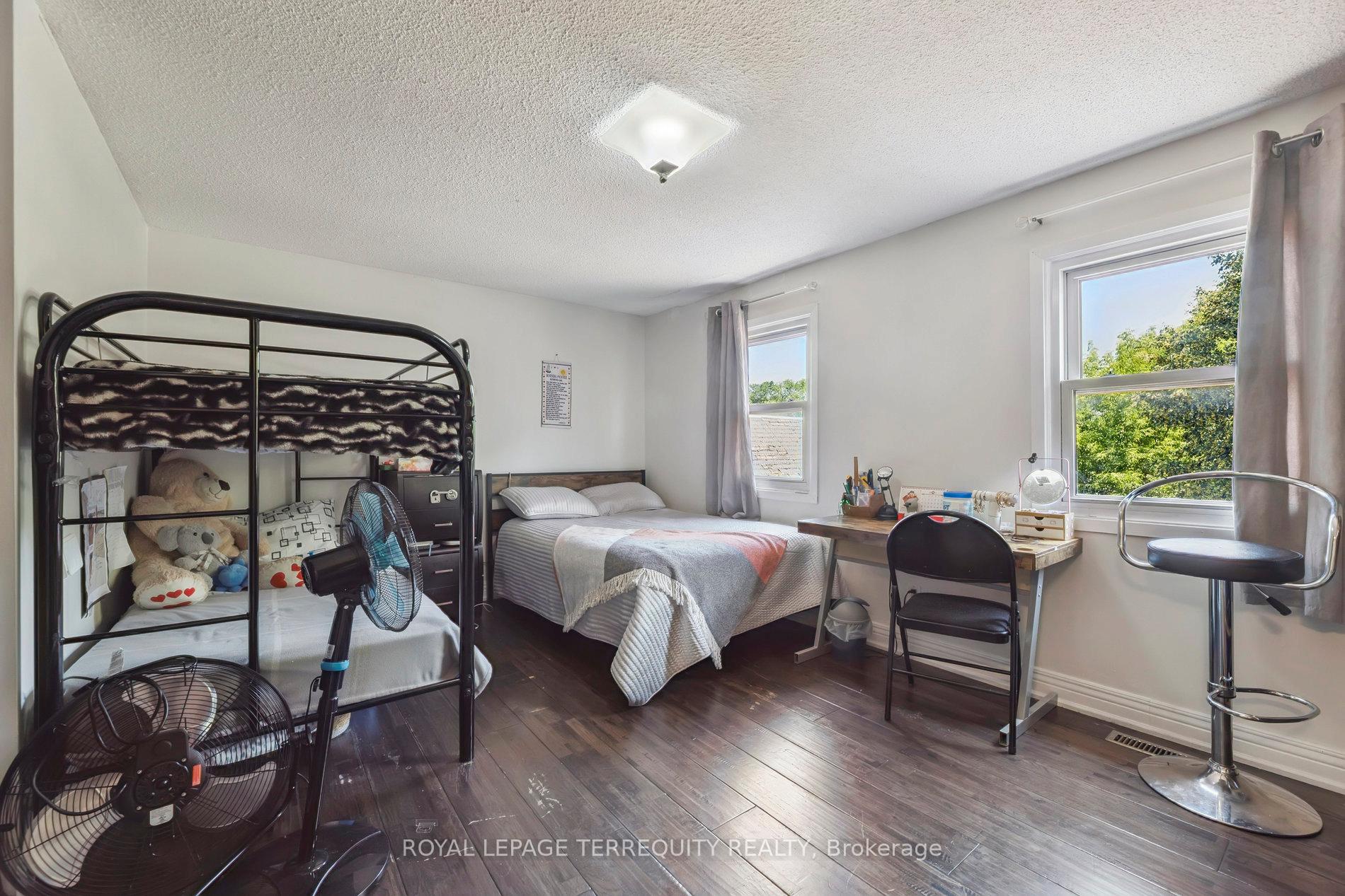 Photo 26 of 44 Harman Drive, Ajax, Central — HOMEH