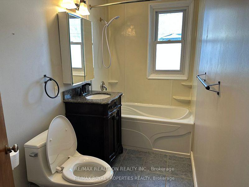 Photo 9 of 149 Hastings Drive, Belleville, Belleville Ward — HOMEH