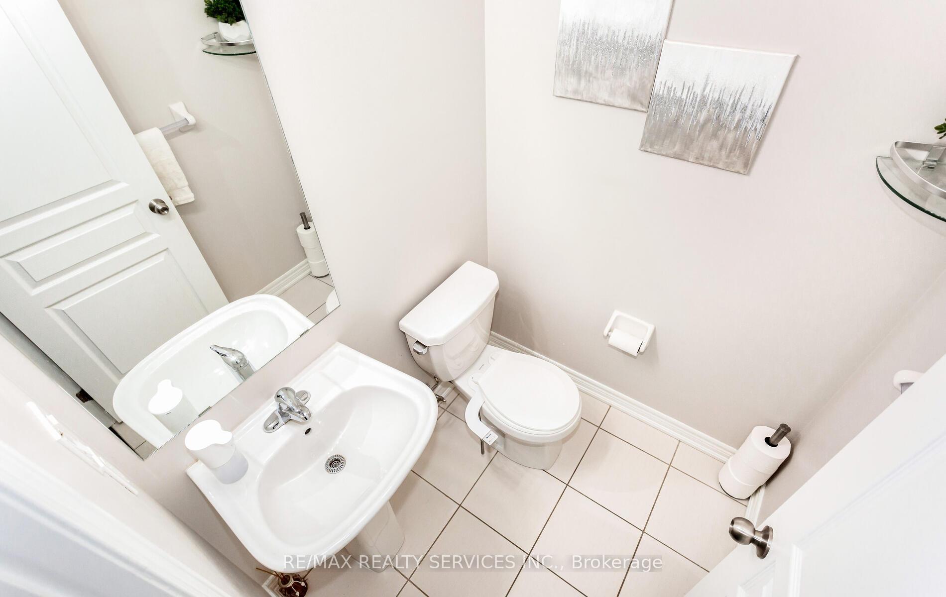 Photo 14 of 153 Algoma Drive, Vaughan, Kleinburg — HOMEH