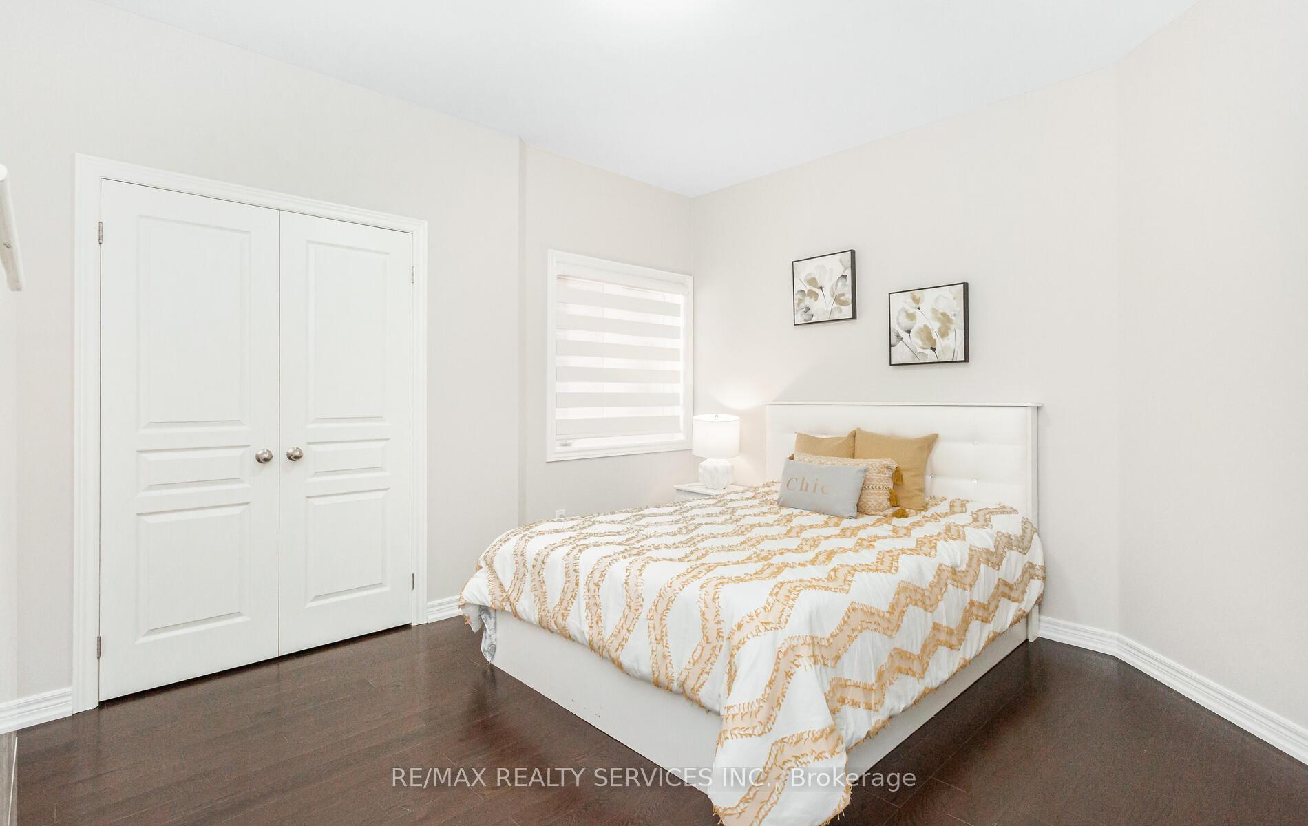 Photo 23 of 153 Algoma Drive, Vaughan, Kleinburg — HOMEH