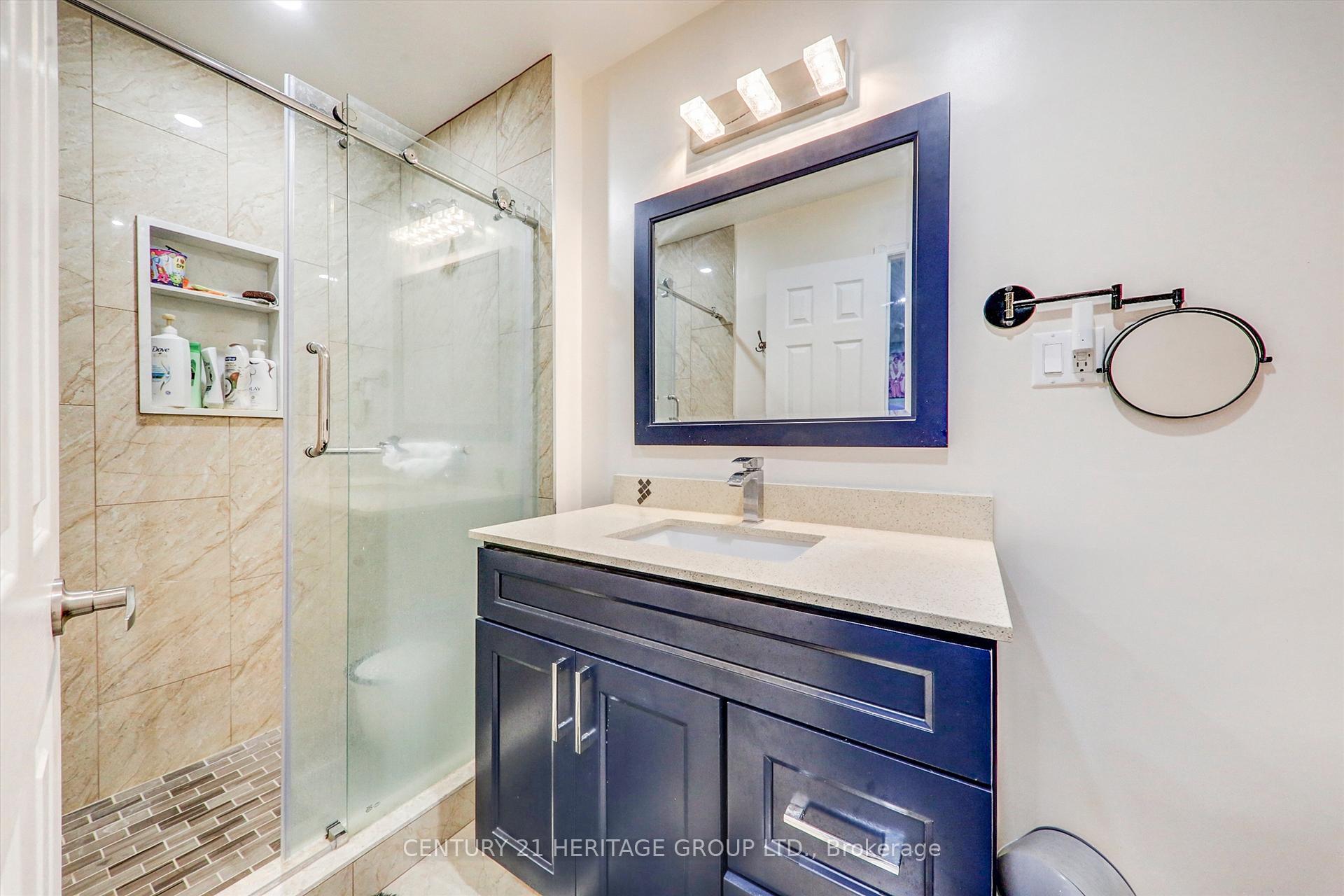 Photo 17 of 611 Graceland Court, Pickering, Amberlea — HOMEH