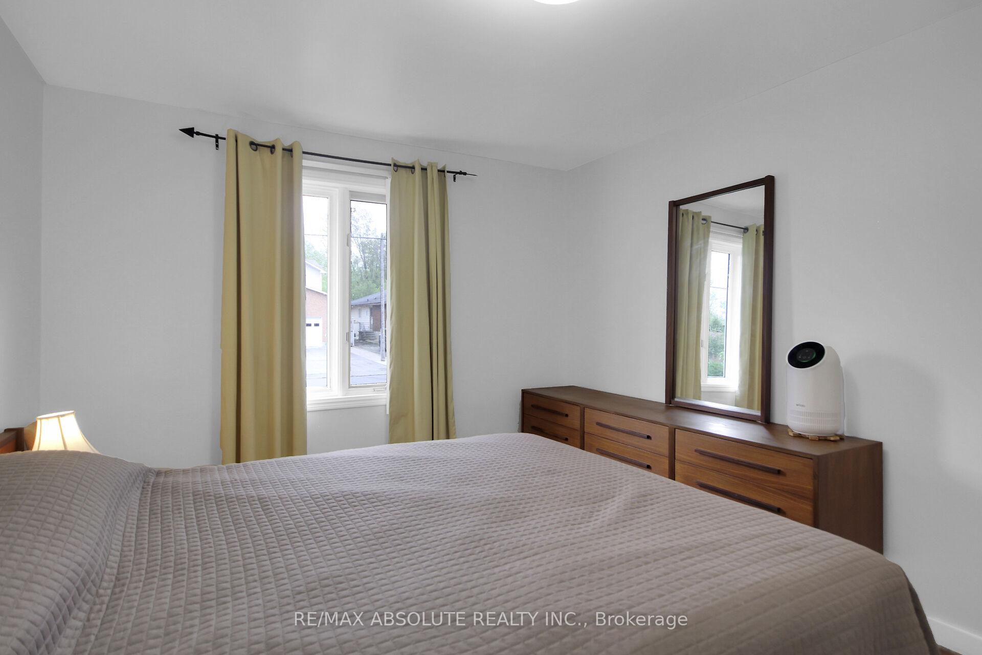 Photo 26 of 1929 Queensdale Avenue, Ottawa, Blossom Park/Leitrim — HOMEH