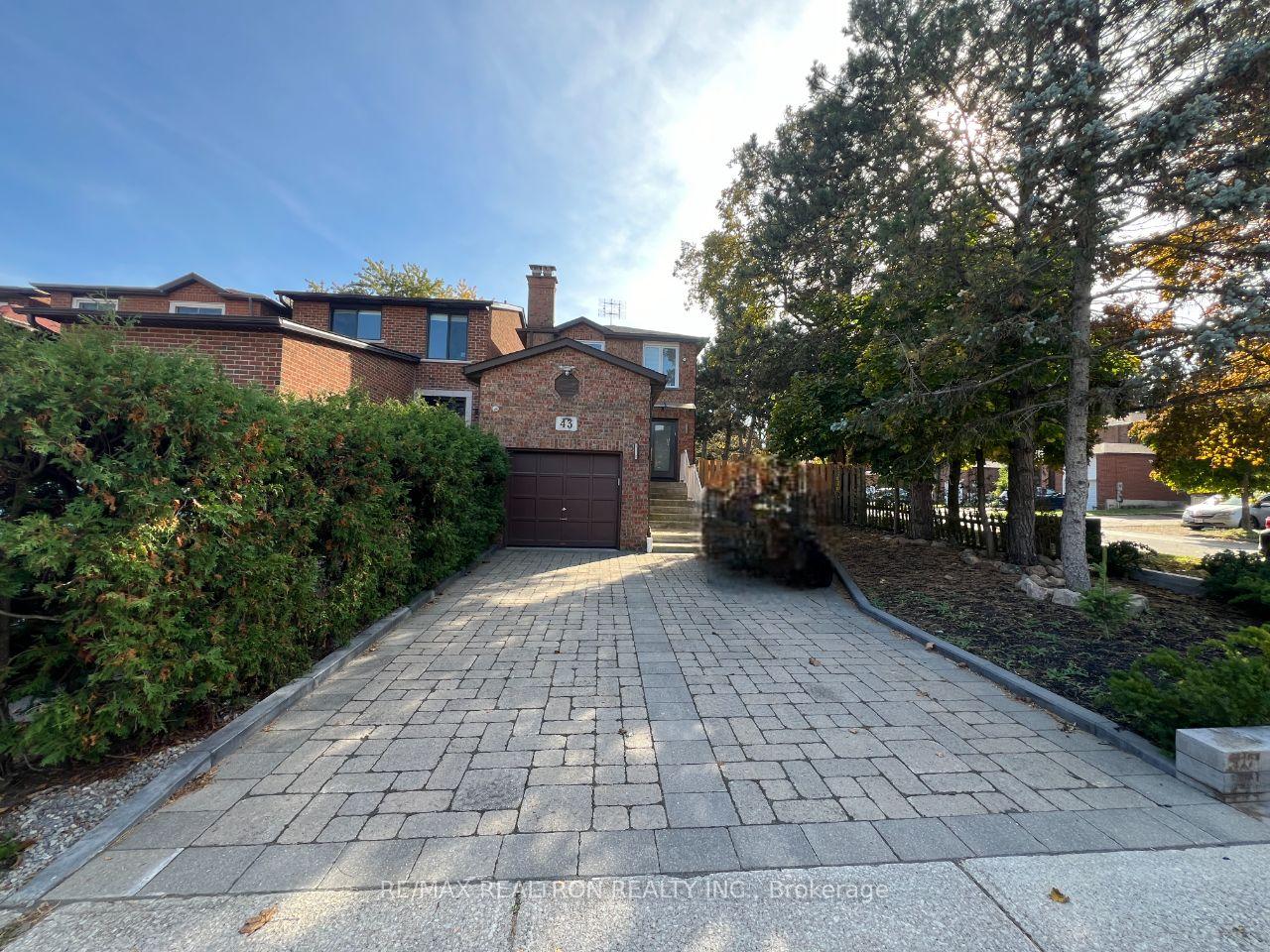 Front of 43 Rejane Crescent