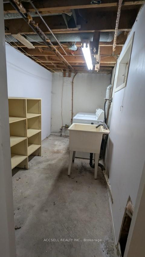 Photo 14 of 1351 Tatra Drive, Pickering, Bay Ridges — HOMEH