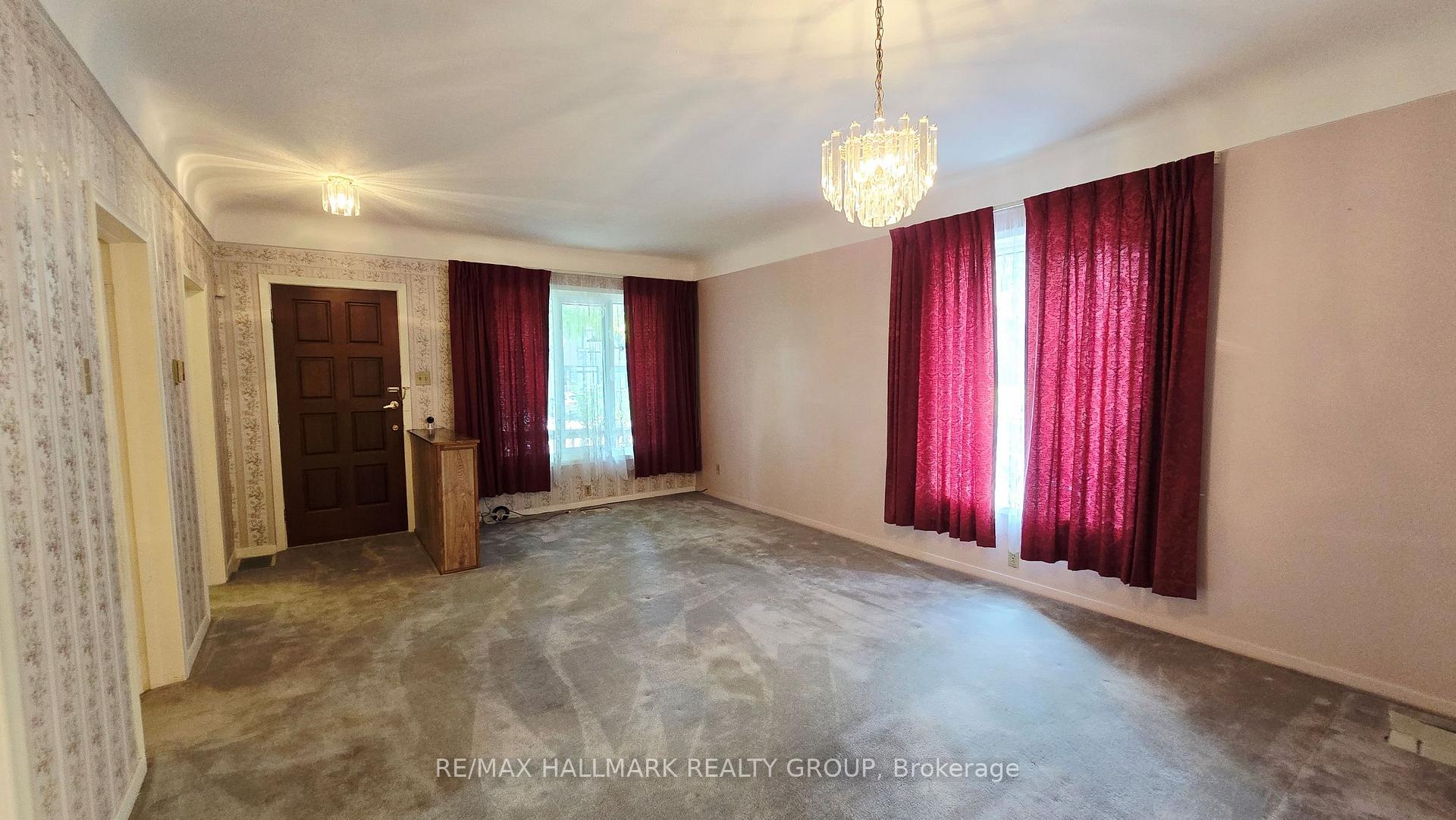 Photo 10 of 2923 Ahearn Avenue, Ottawa, Britannia — HOMEH