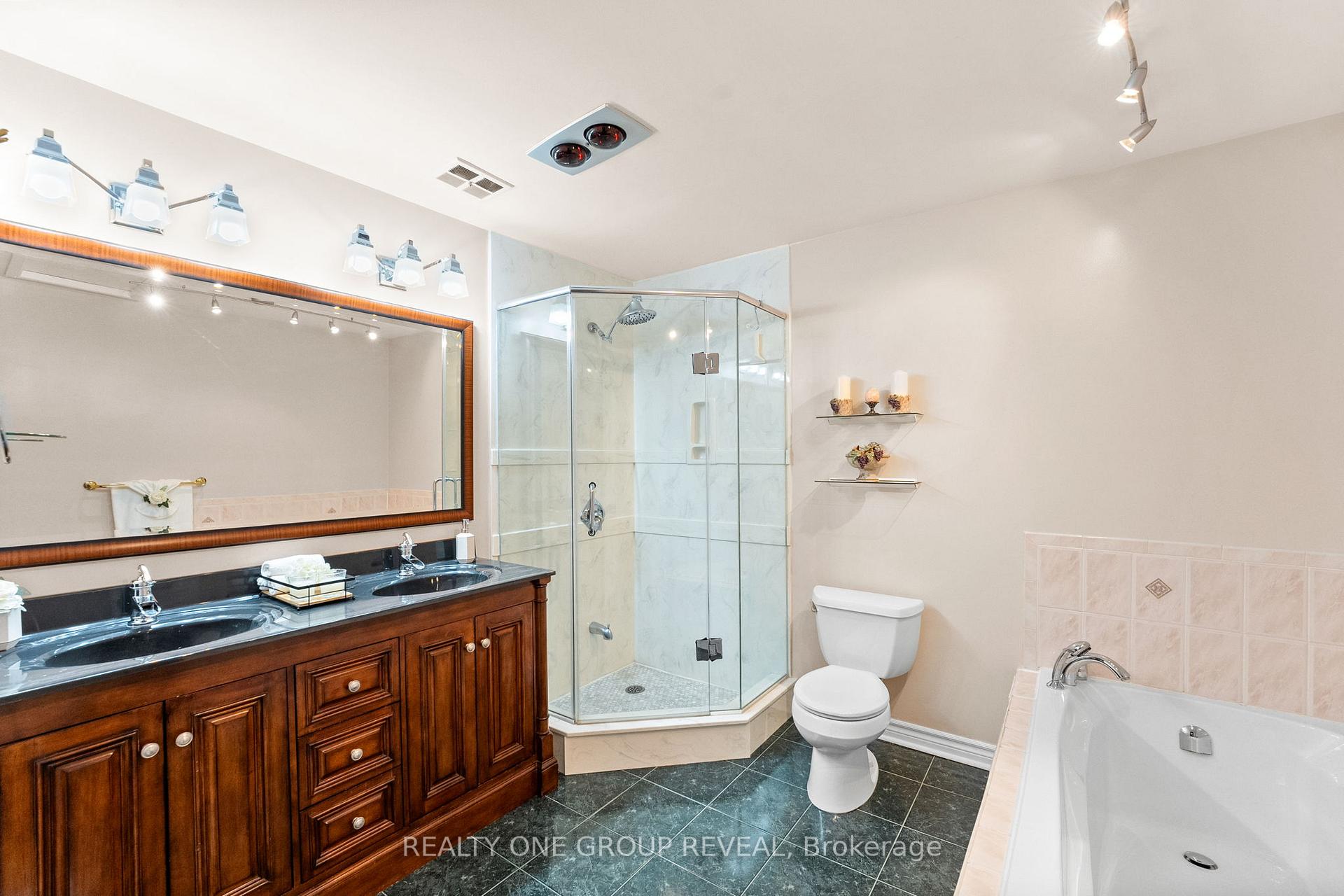Photo 24 of 732 Abingdon Court, Pickering, West Shore — HOMEH