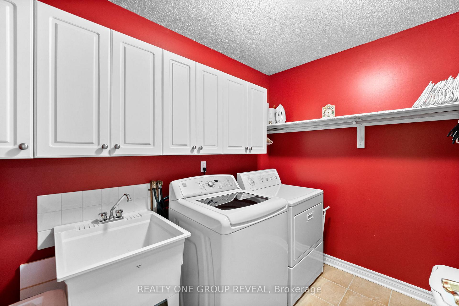 Photo 30 of 732 Abingdon Court, Pickering, West Shore — HOMEH