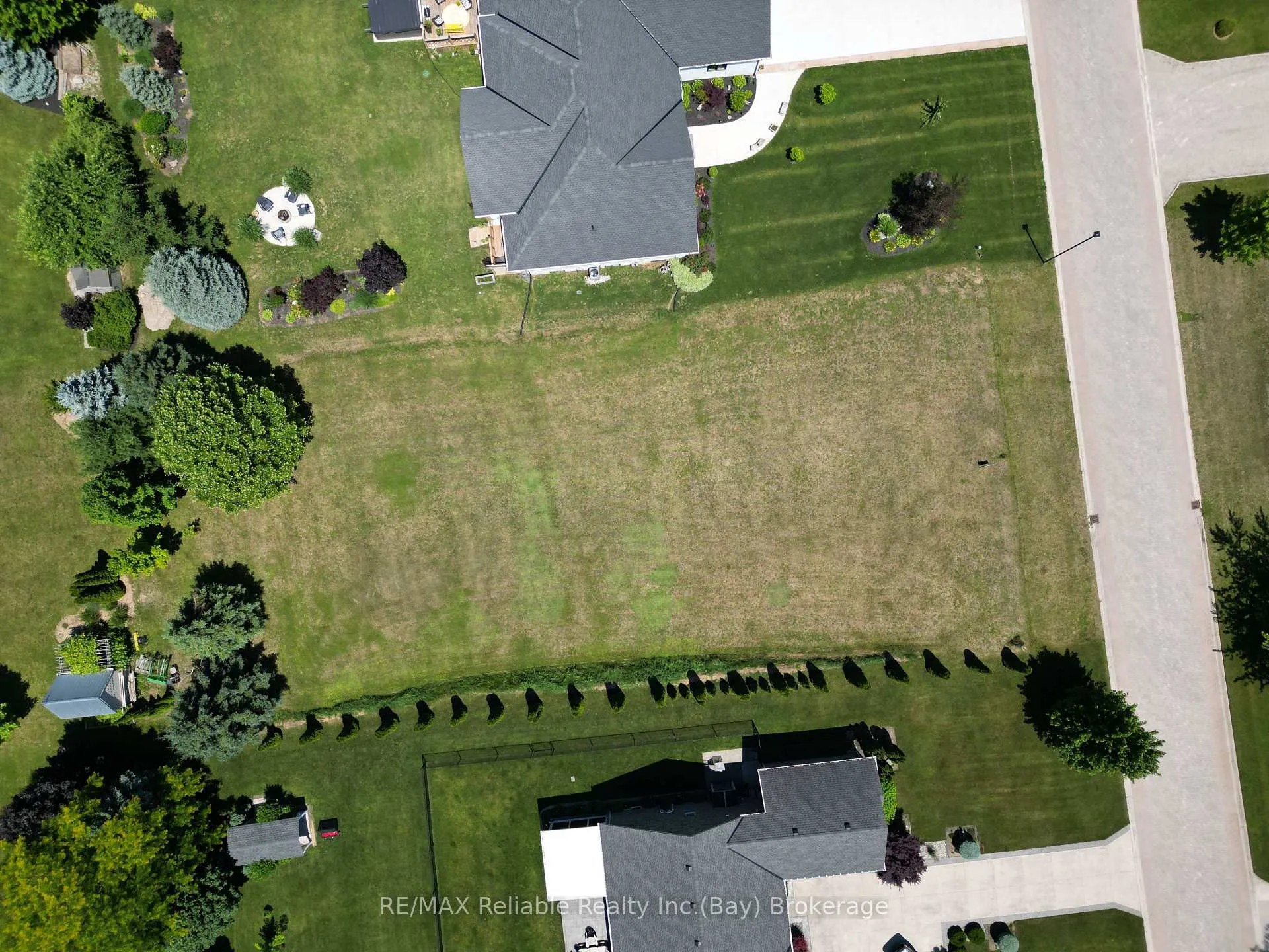 Photo 8 of 19 Carriage Lane, Bluewater, Bayfield — HOMEH