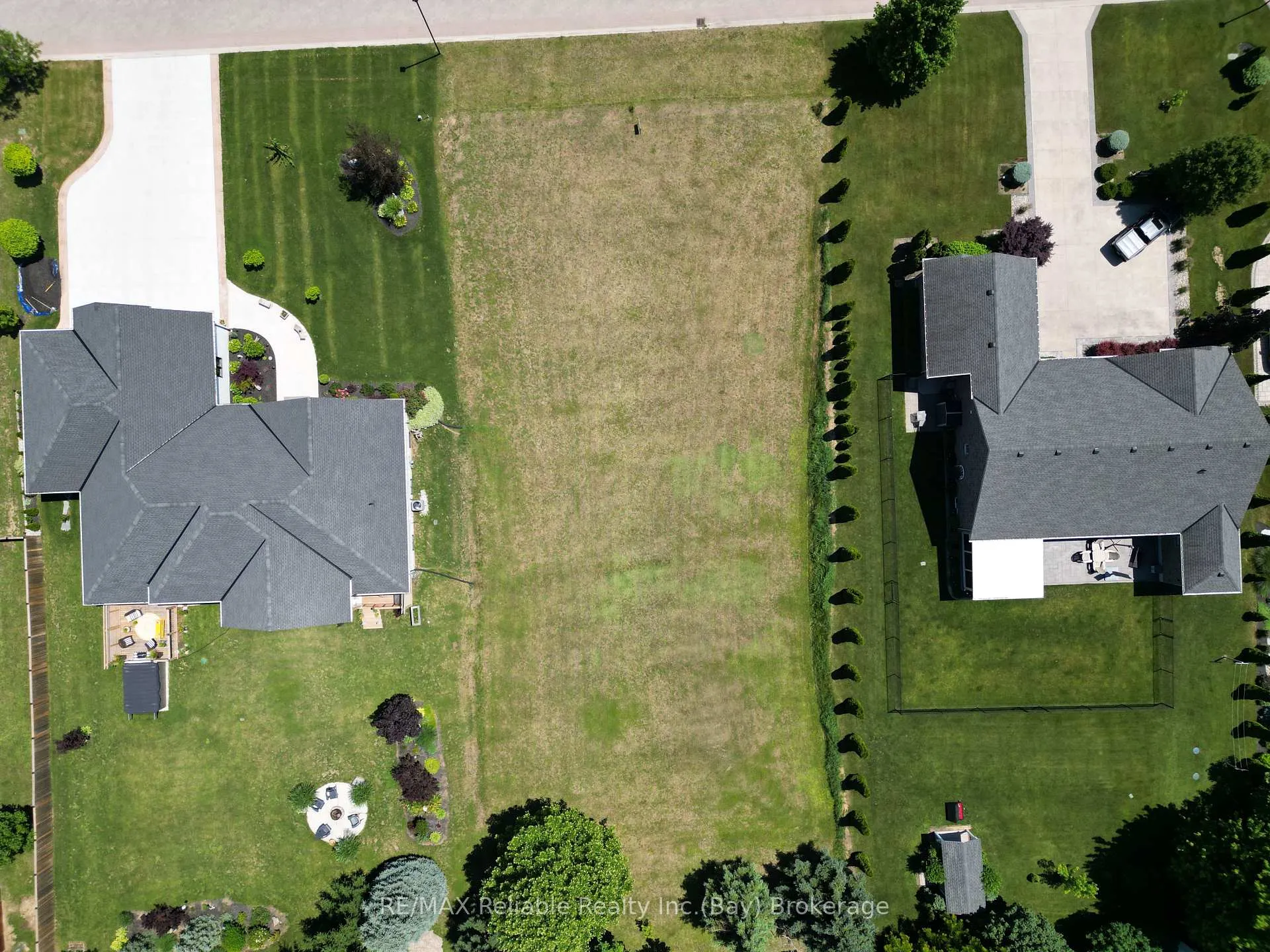 Photo 9 of 19 Carriage Lane, Bluewater, Bayfield — HOMEH