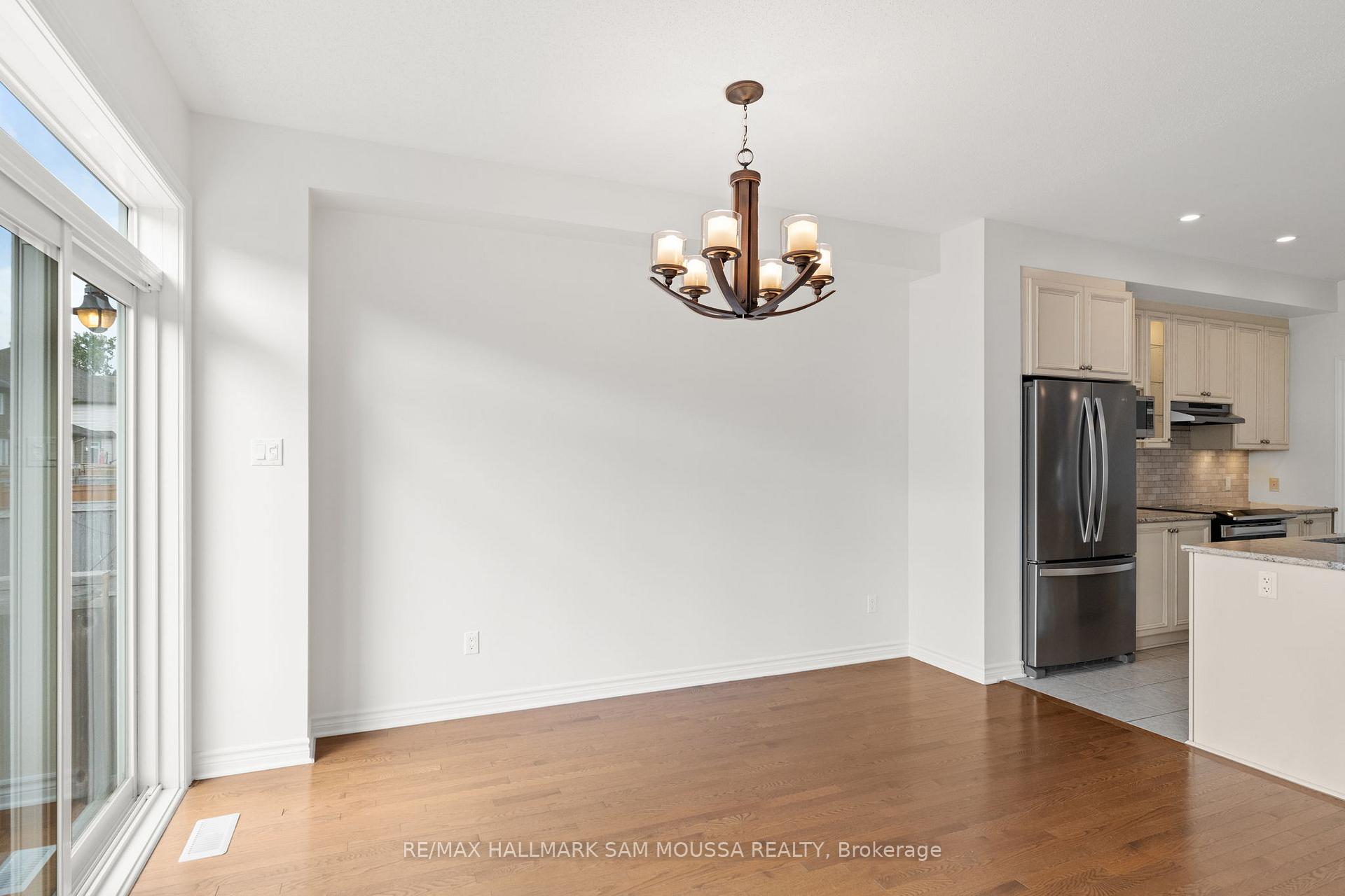 Photo 11 of 991 Bunchberry Way, Ottawa, Blossom Park/Kemp Park/Findlay Creek — HOMEH