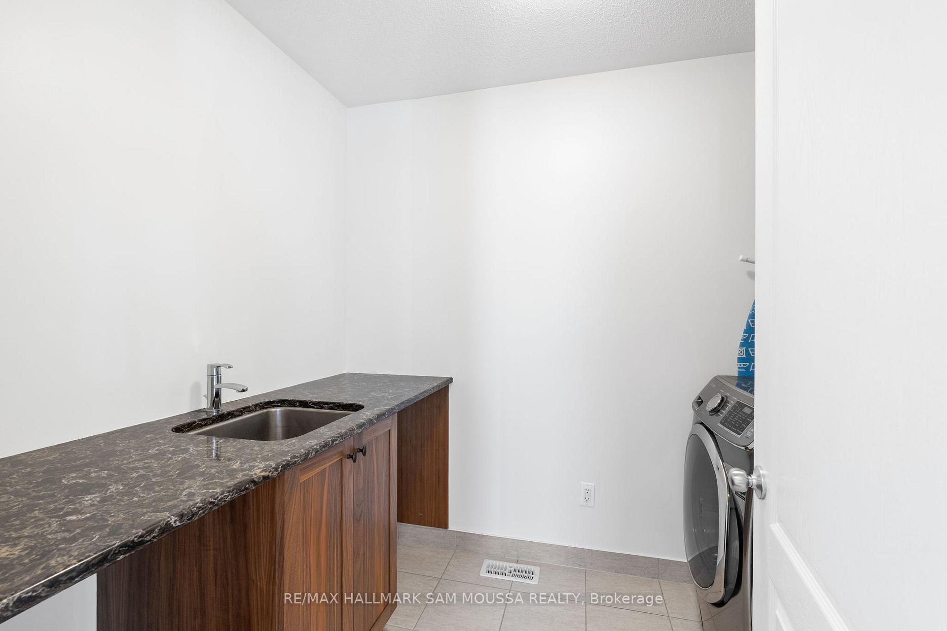 Photo 32 of 991 Bunchberry Way, Ottawa, Blossom Park/Kemp Park/Findlay Creek — HOMEH