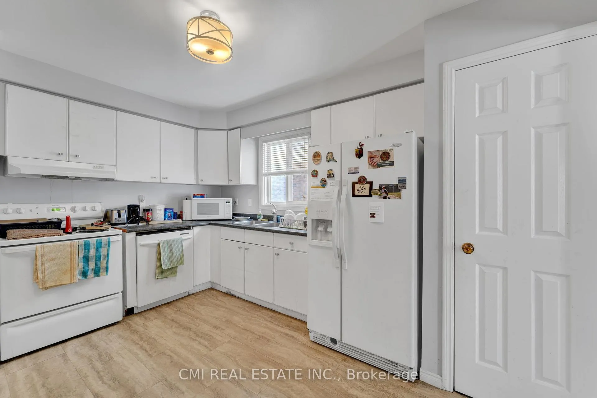 Photo 6 of 1337 Tudor Crescent, Peterborough, Ashburnham Ward 4 — HOMEH