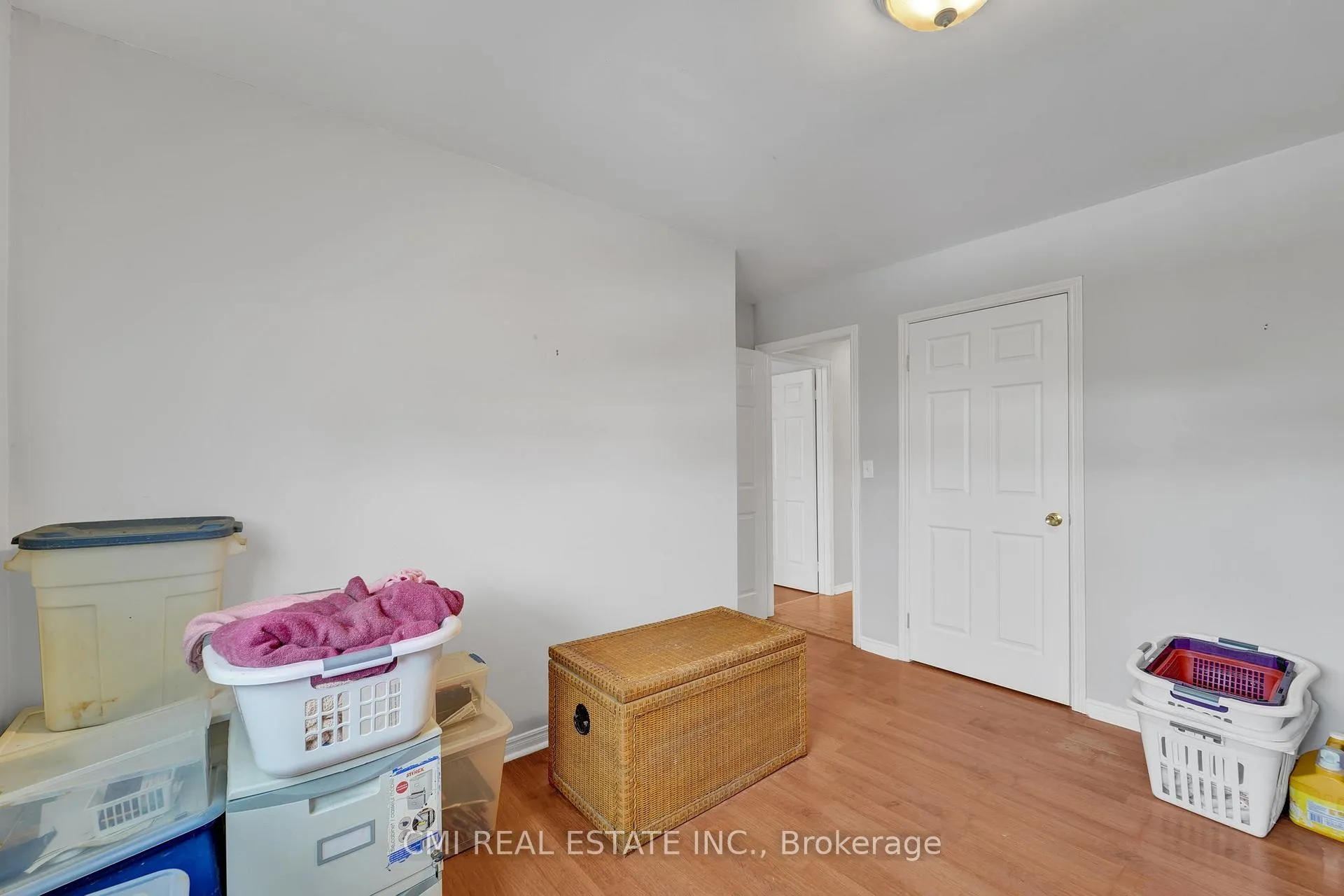 Photo 13 of 1337 Tudor Crescent, Peterborough, Ashburnham Ward 4 — HOMEH