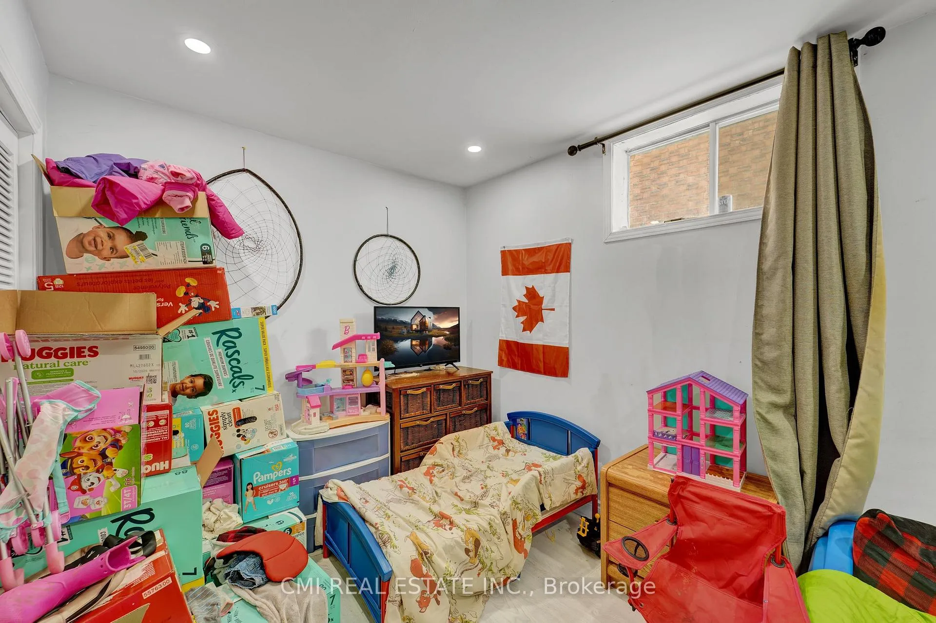 Photo 17 of 1337 Tudor Crescent, Peterborough, Ashburnham Ward 4 — HOMEH