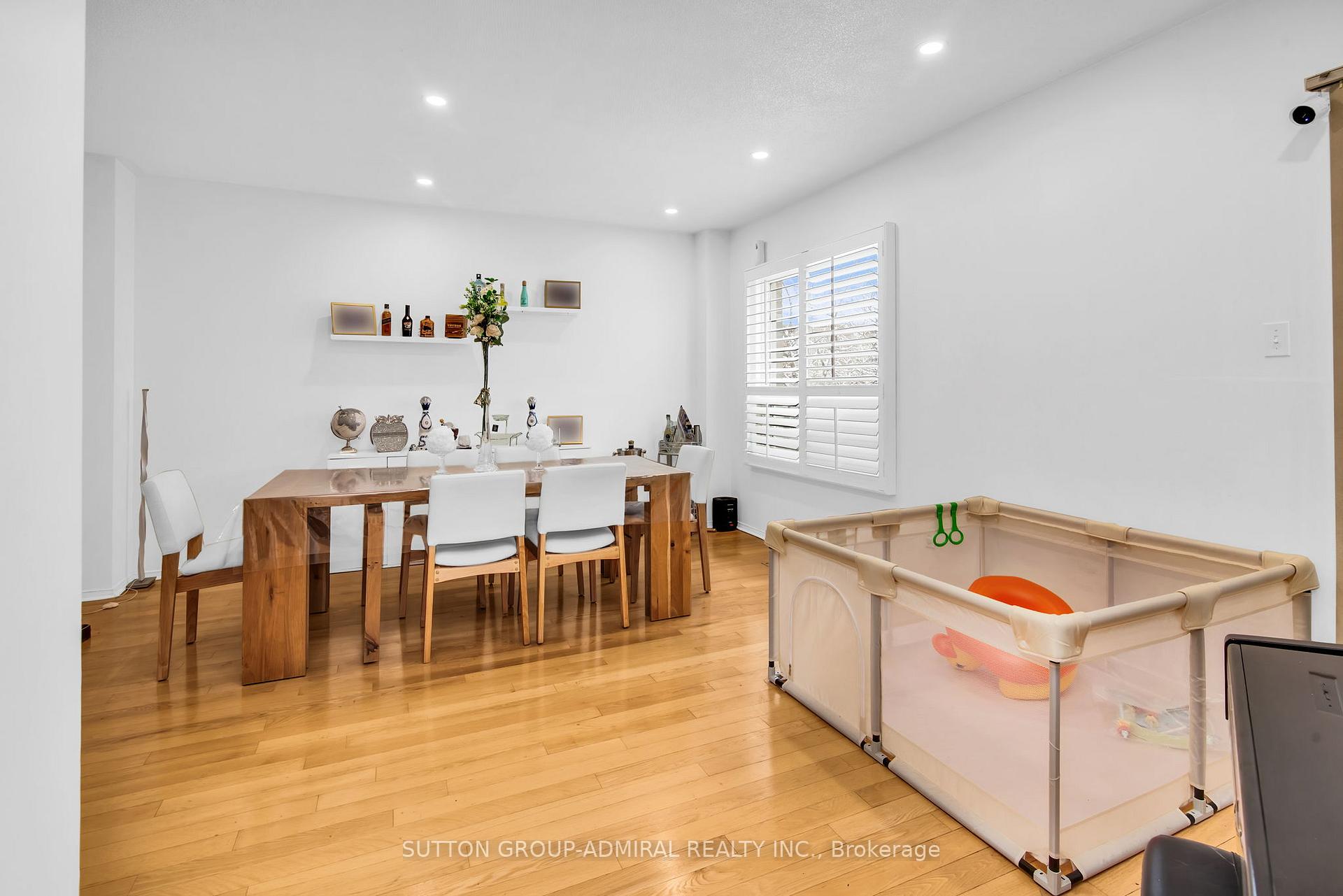 Photo 15 of 43 Mountbatten Road, Vaughan, Beverley Glen — HOMEH