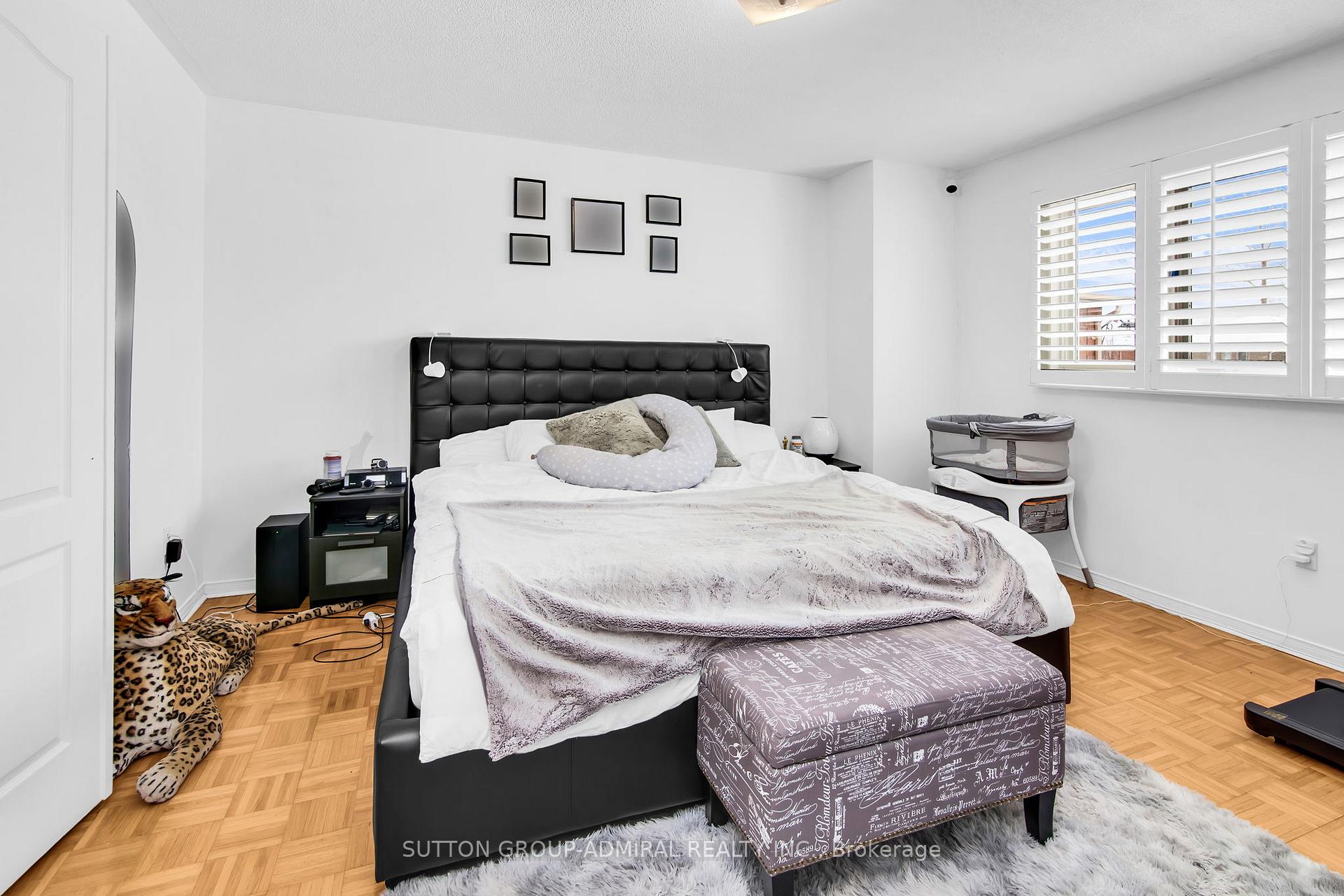 Photo 22 of 43 Mountbatten Road, Vaughan, Beverley Glen — HOMEH