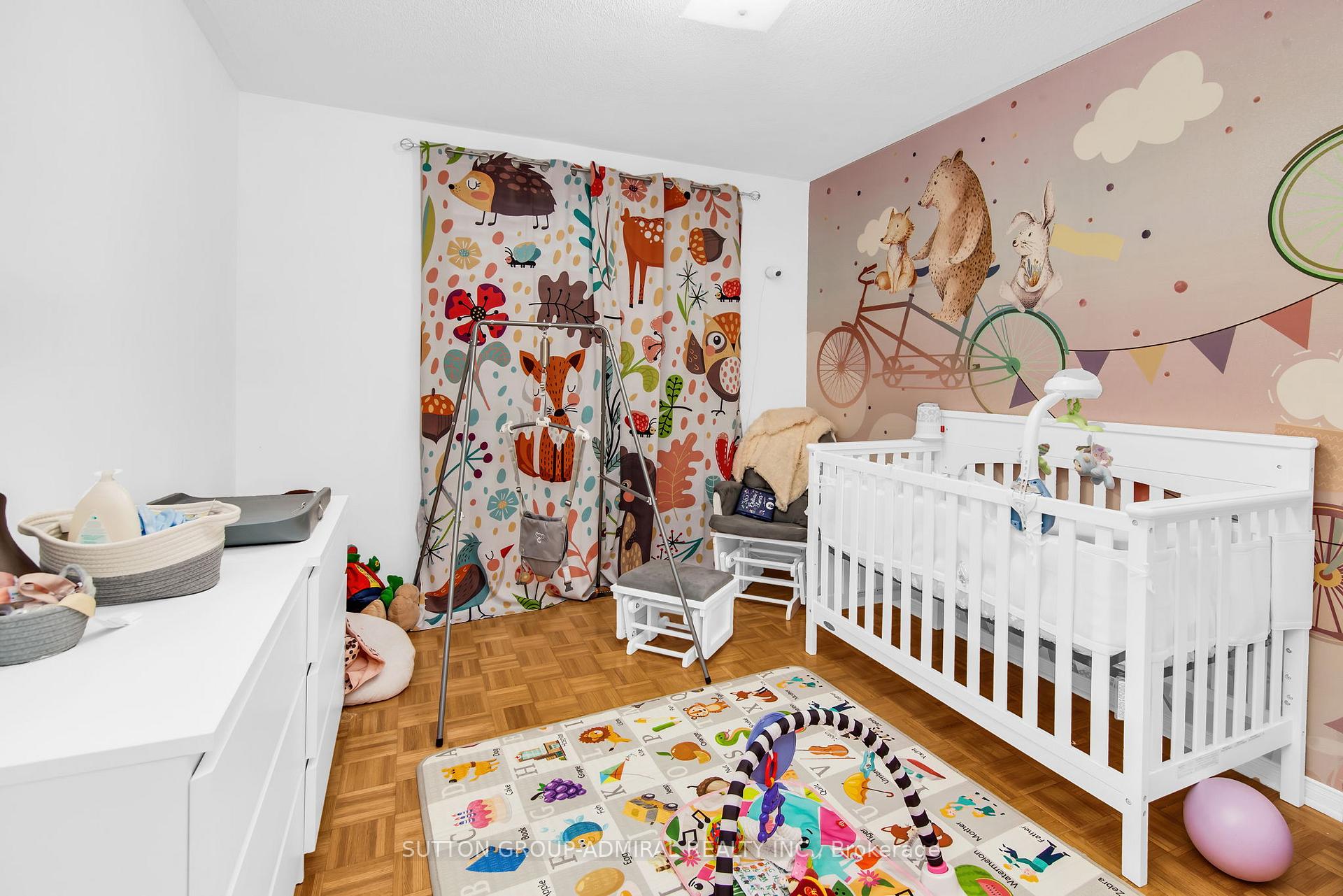 Photo 26 of 43 Mountbatten Road, Vaughan, Beverley Glen — HOMEH