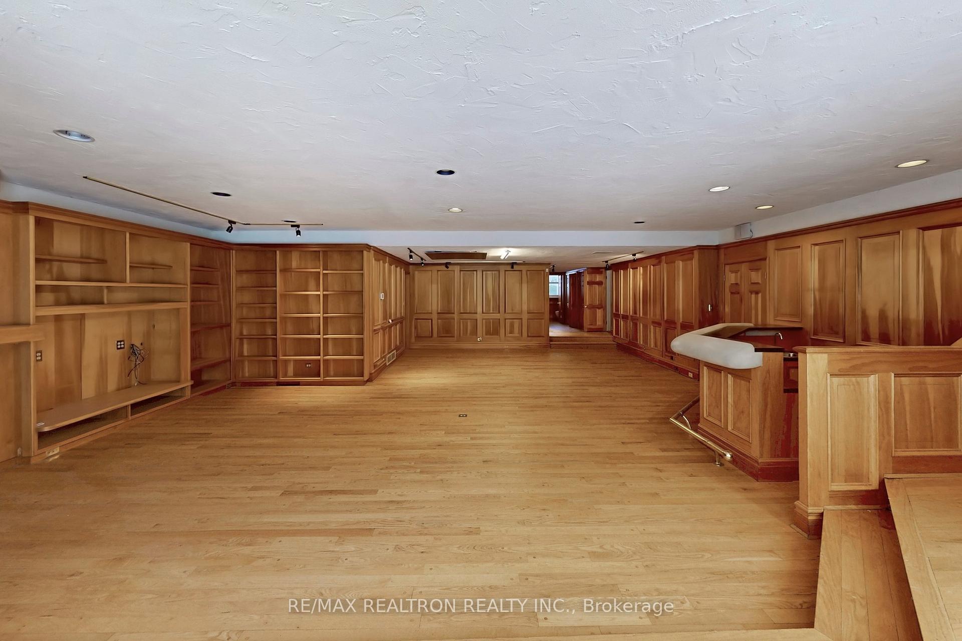 Photo 20 of 10 Thornbank Road, Vaughan, Uplands — HOMEH