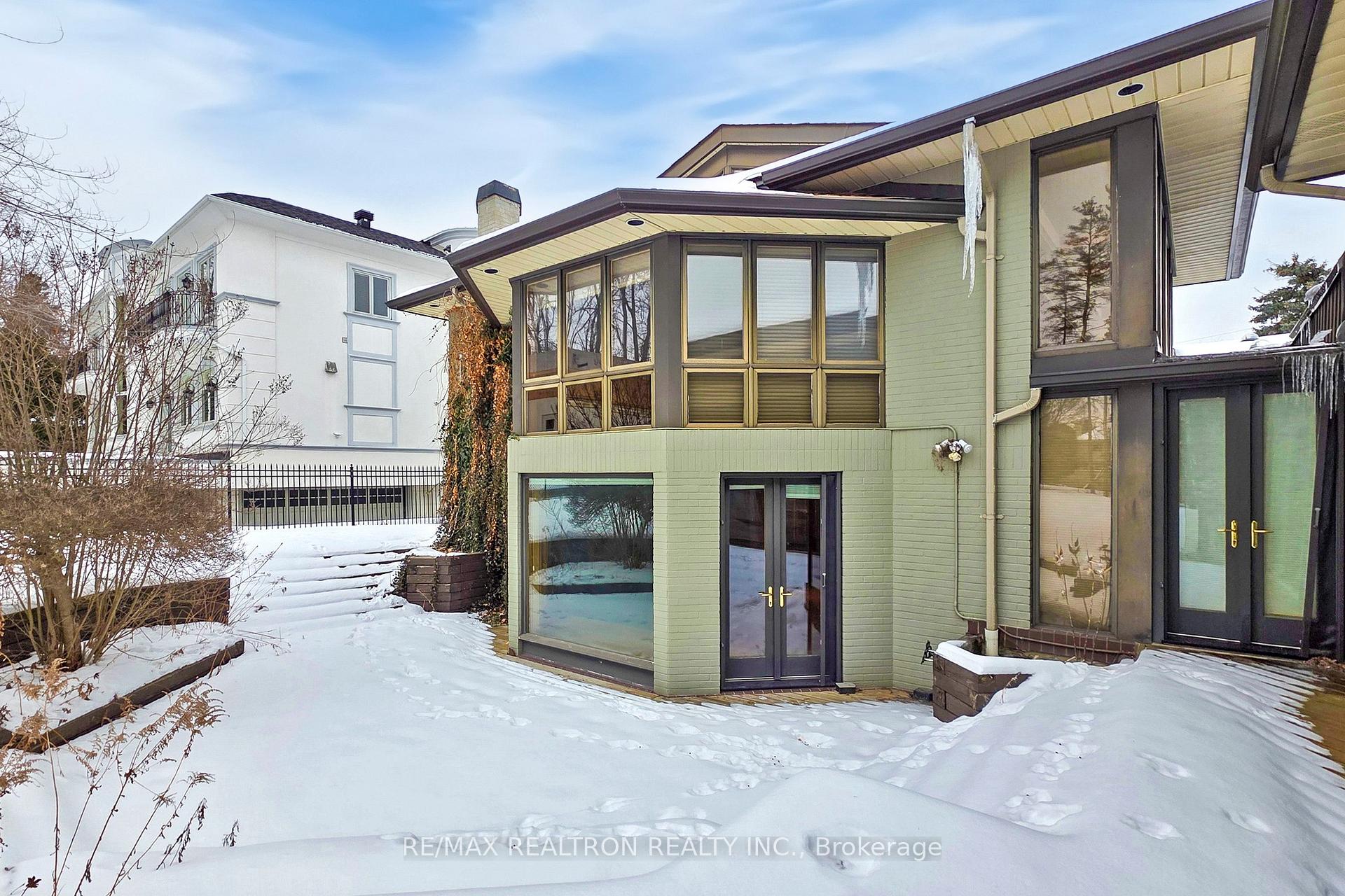 Photo 26 of 10 Thornbank Road, Vaughan, Uplands — HOMEH