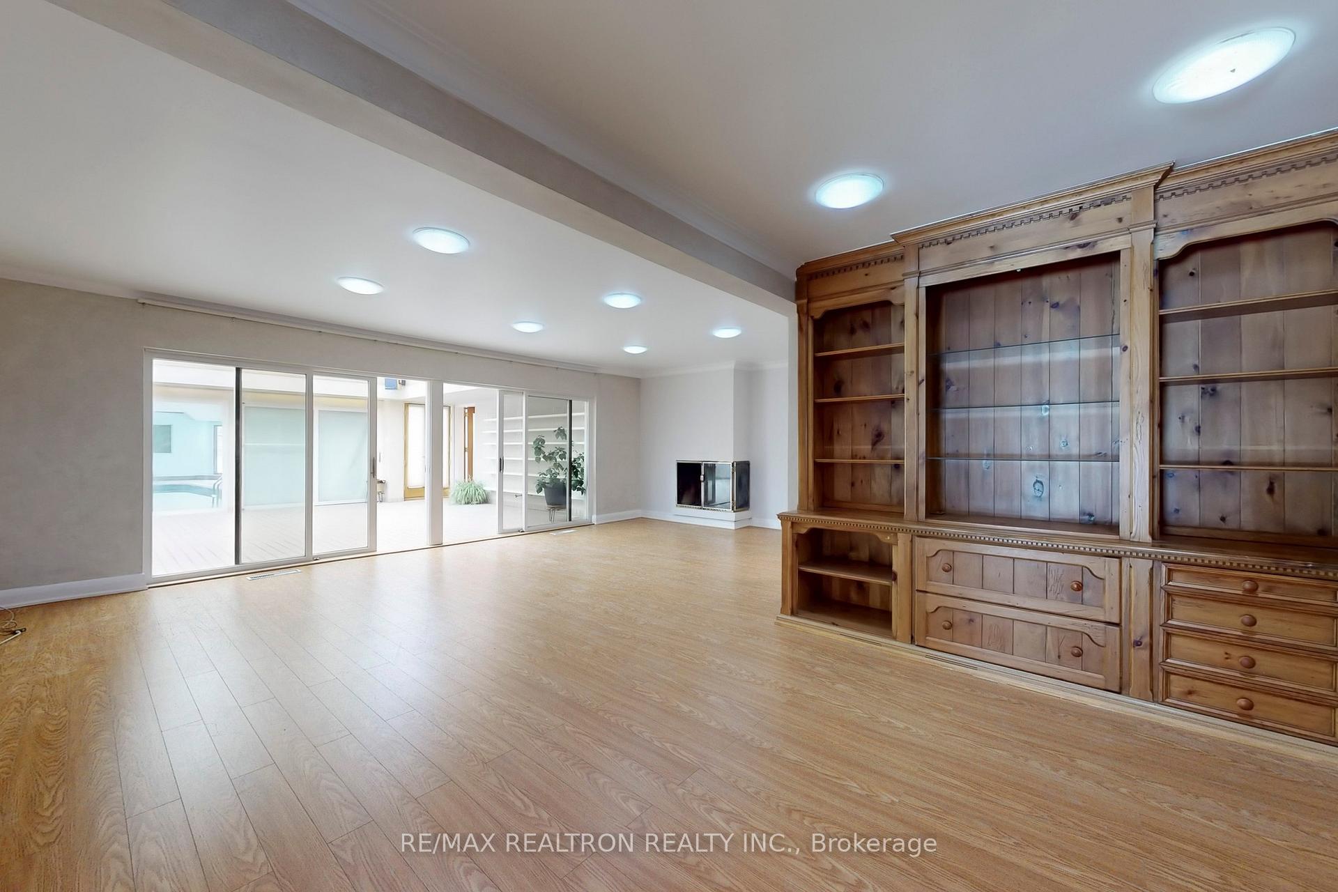 Photo 37 of 10 Thornbank Road, Vaughan, Uplands — HOMEH