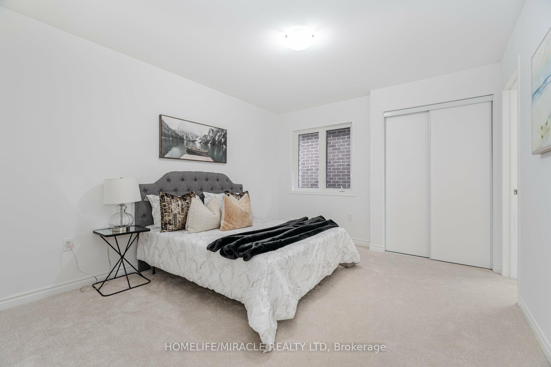 Photo 6 of 2885 Foxden Square, Pickering, Rural Pickering — HOMEH