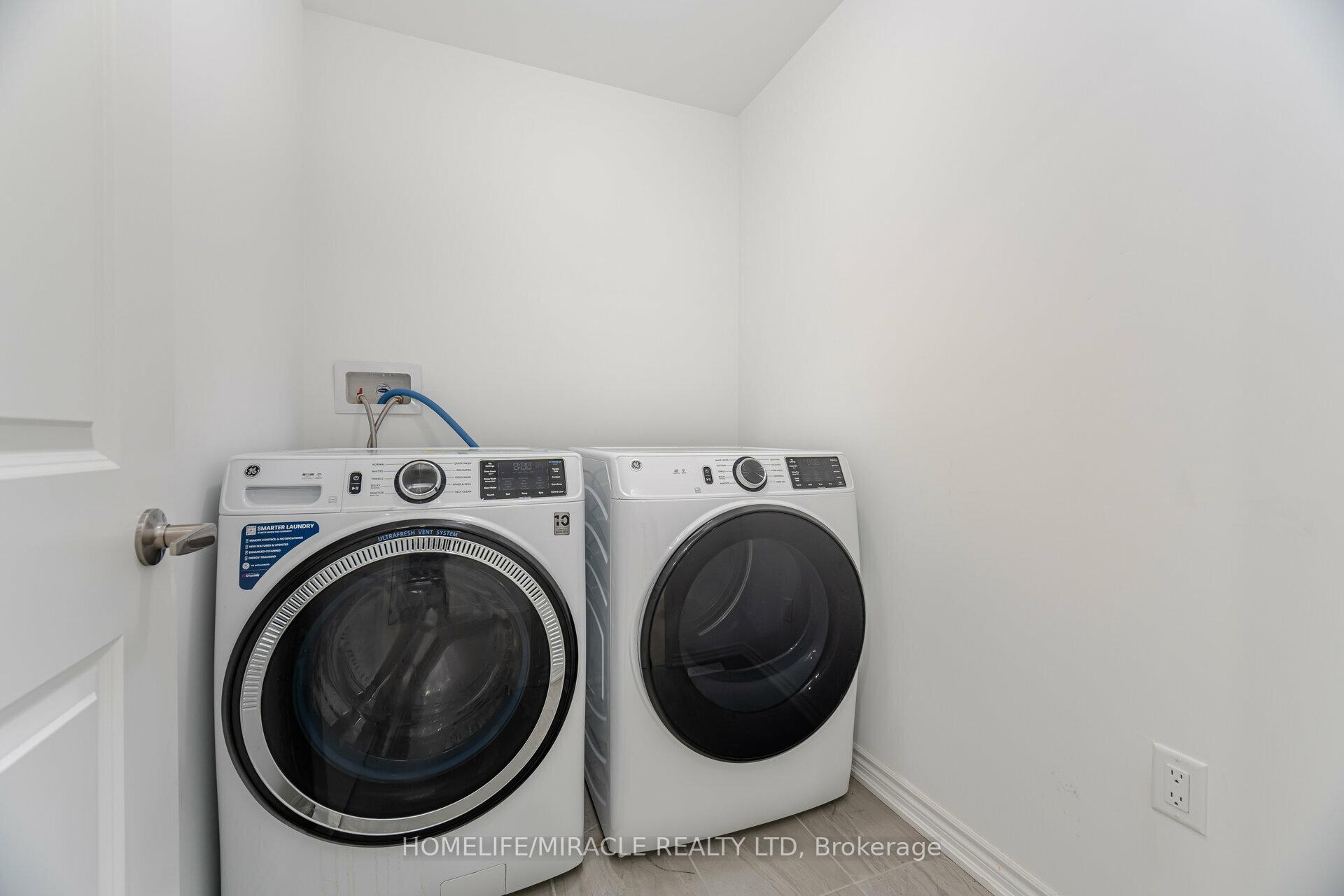 Photo 13 of 2885 Foxden Square, Pickering, Rural Pickering — HOMEH