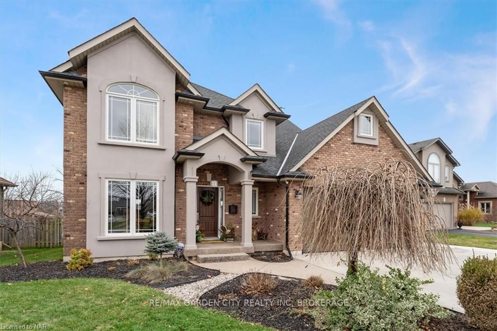 Photo 2 of 218 Colbeck Drive, Welland, Coyle Creek — HOMEH