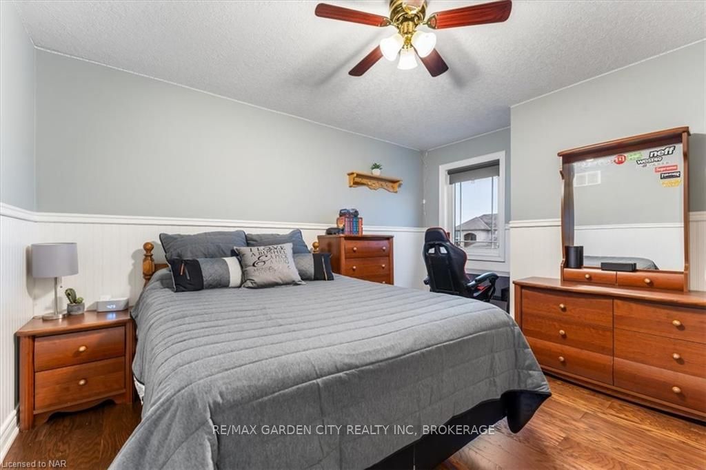 Photo 22 of 218 Colbeck Drive, Welland, Coyle Creek — HOMEH
