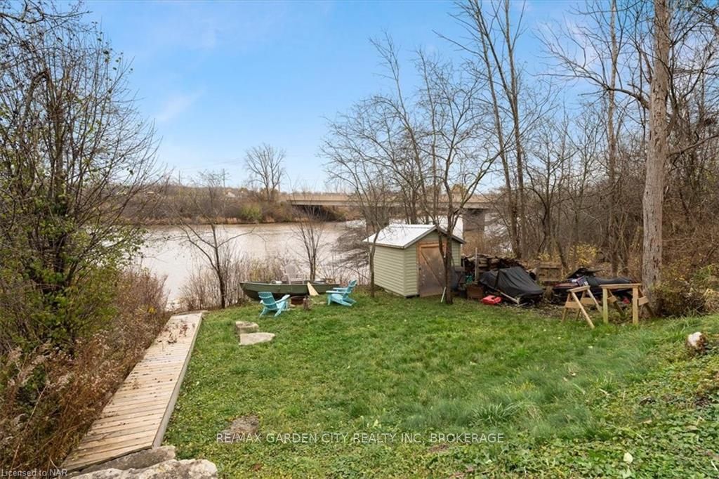 Photo 43 of 218 Colbeck Drive, Welland, Coyle Creek — HOMEH
